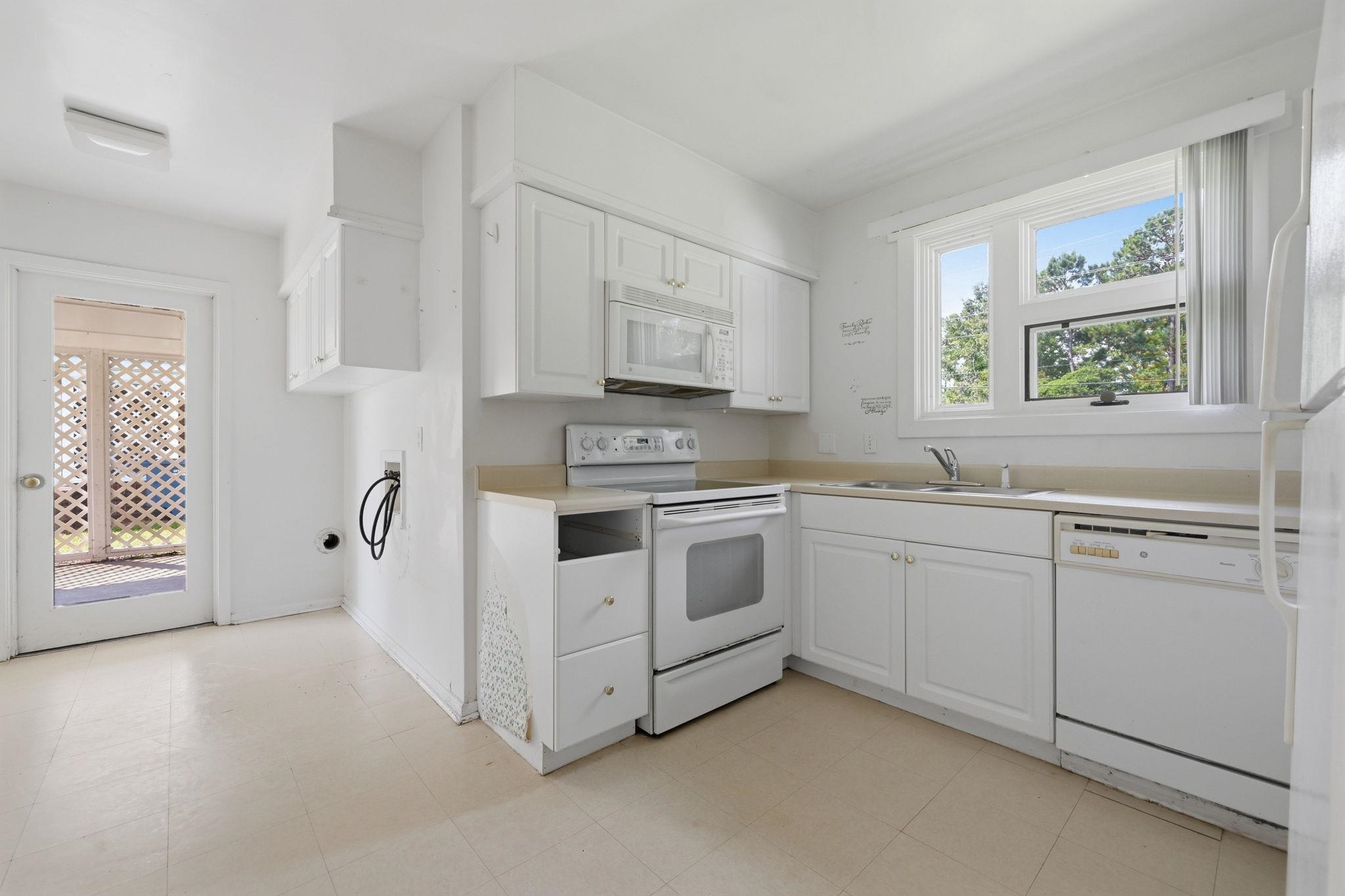3841 Spruce Dr. Property Photo 11