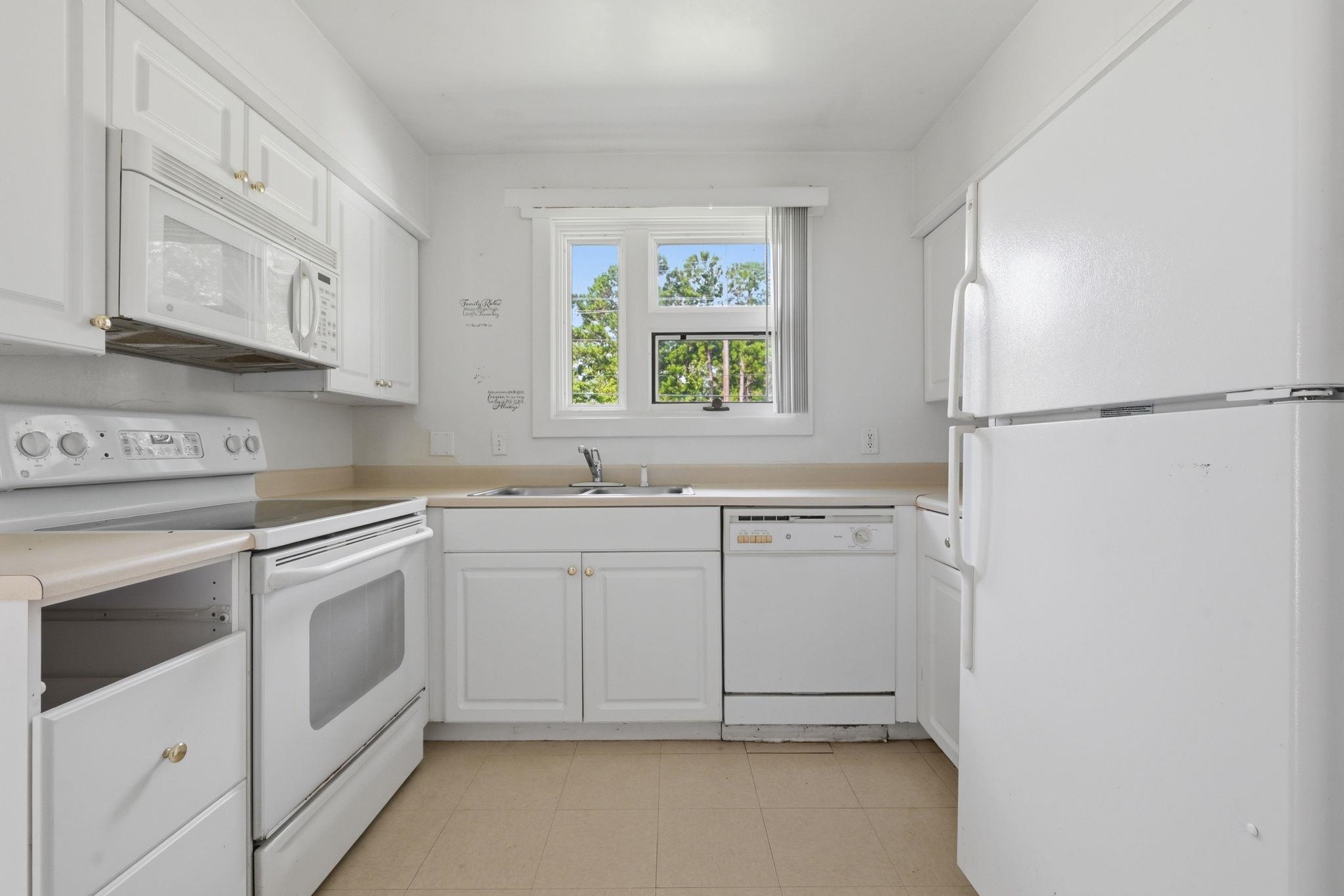 3841 Spruce Dr. Property Photo 12