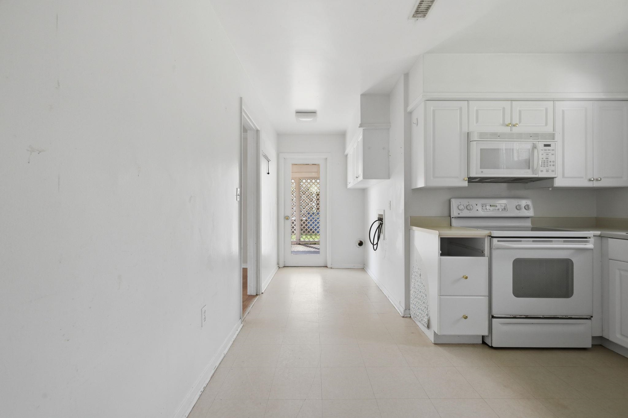 3841 Spruce Dr. Property Photo 14