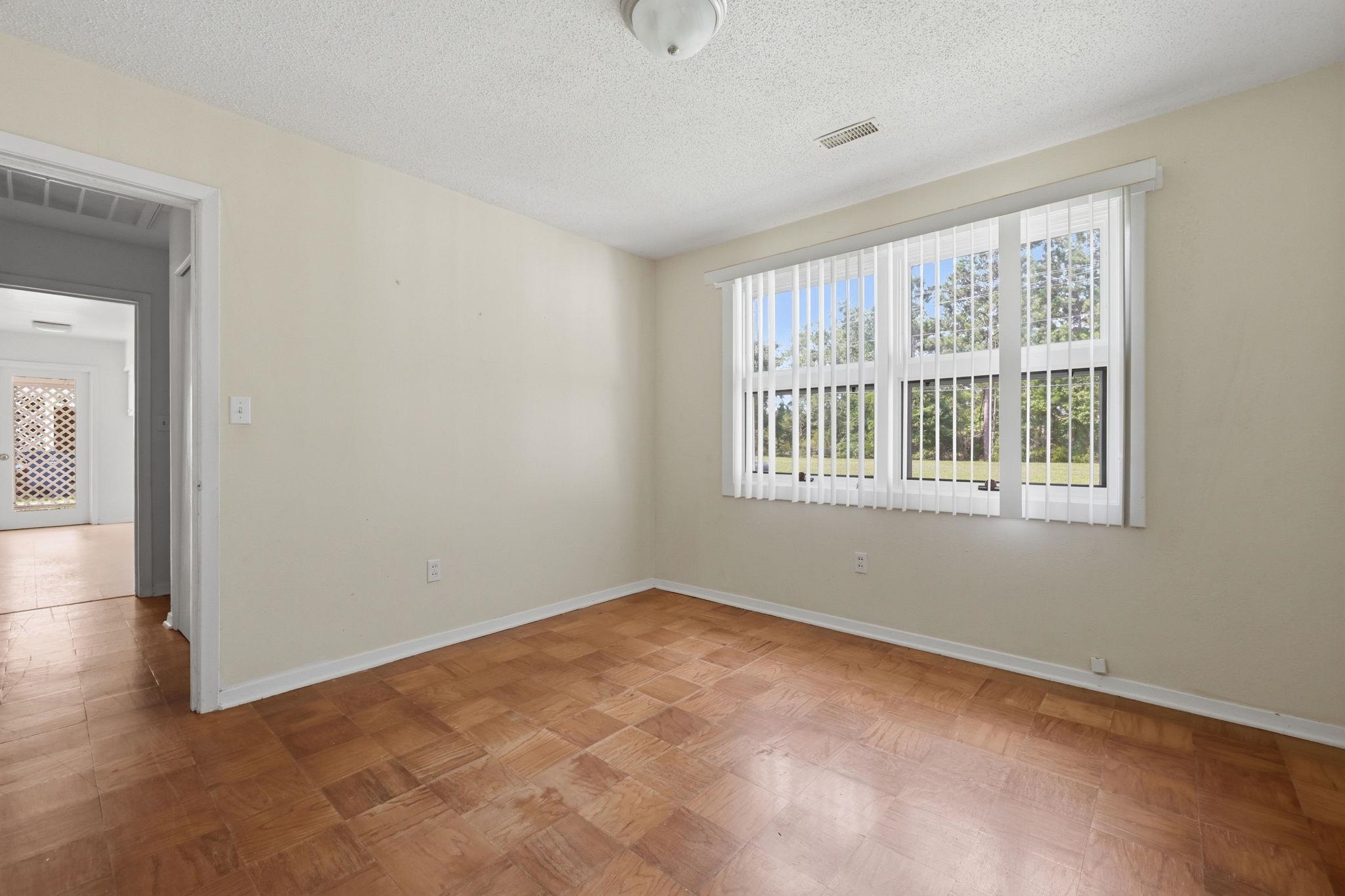 3841 Spruce Dr. Property Photo 24