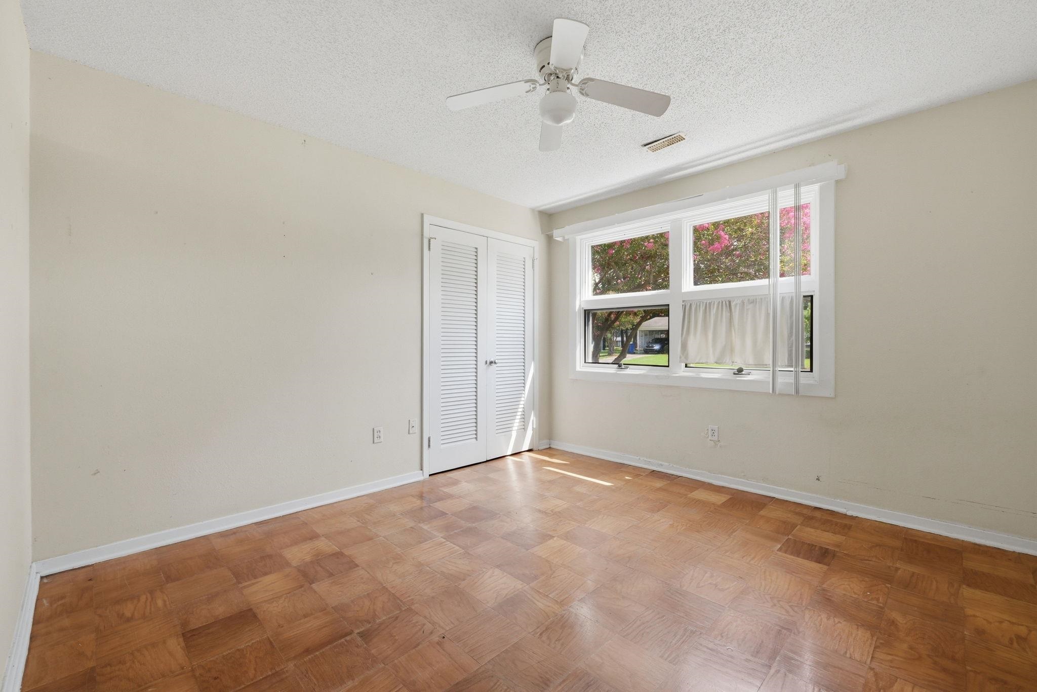 3841 Spruce Dr. Property Photo 25