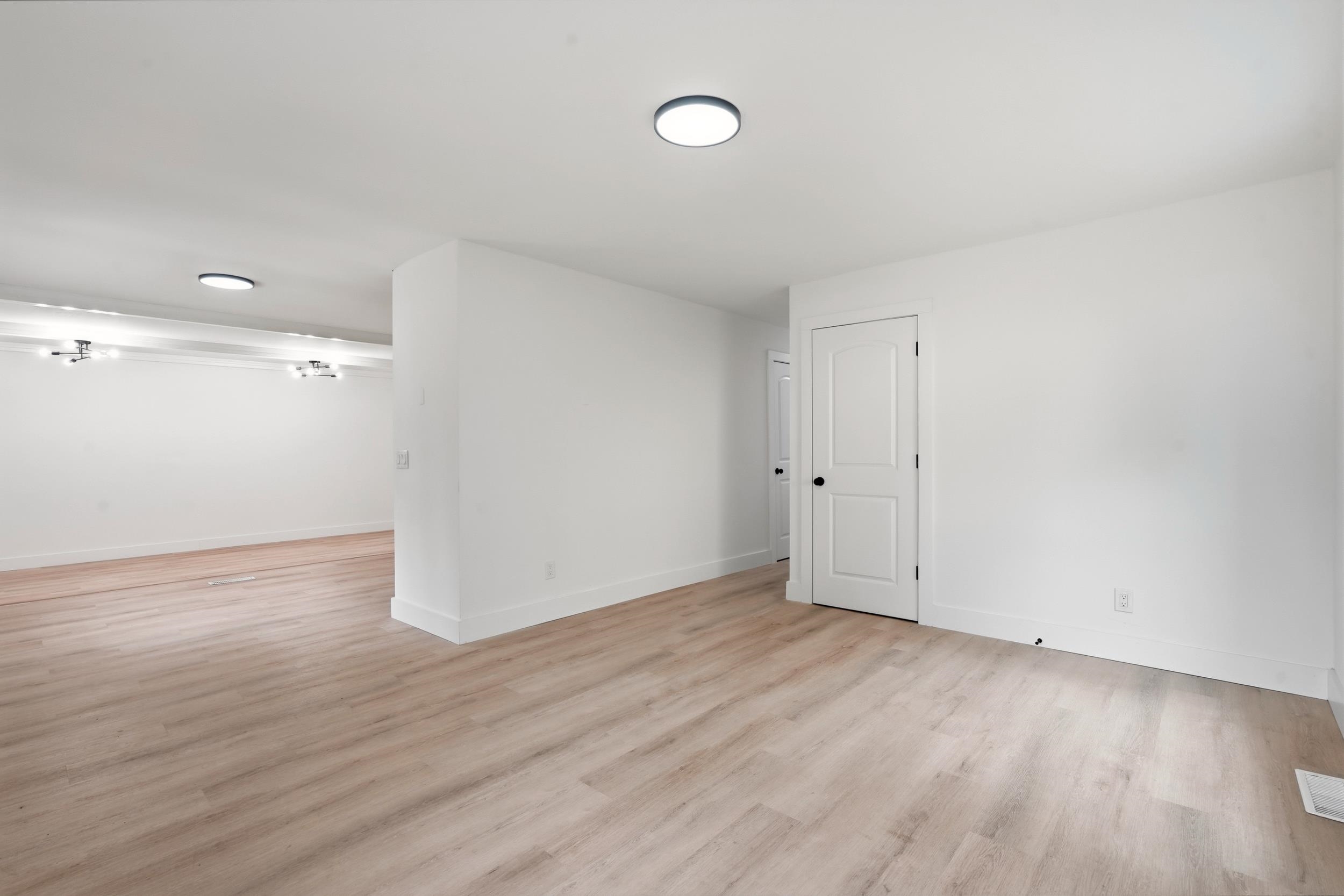 200 E Pickens St. Property Photo 6