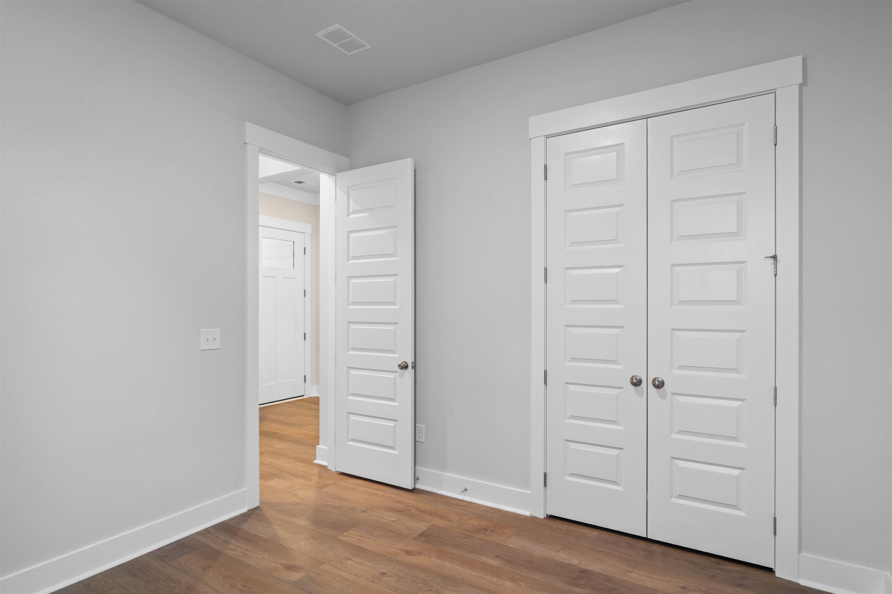 203 Atlantic Breeze St. Property Photo 11