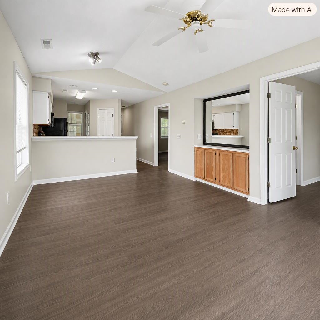537 White River Dr. Property Photo 10