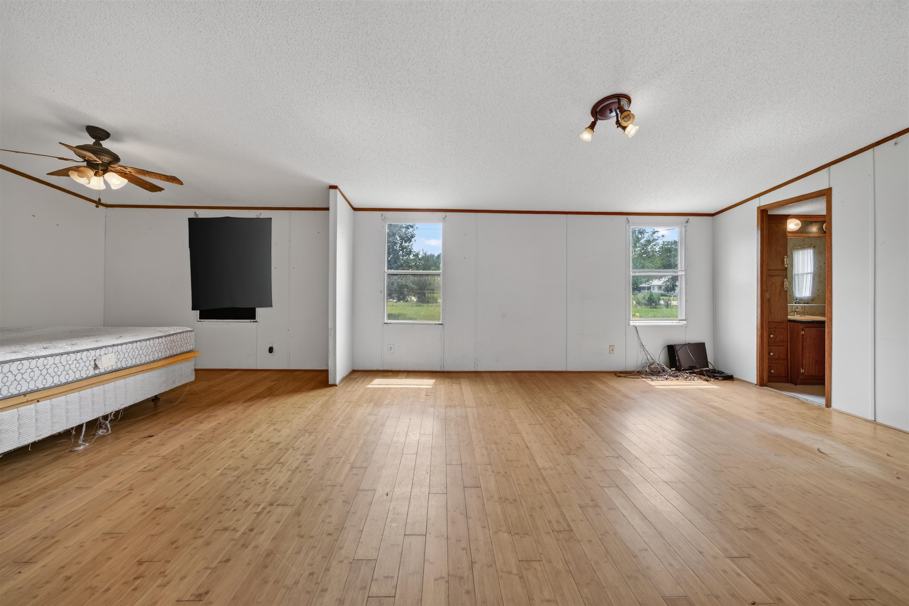 2010 Heritage Rd. Property Photo 29
