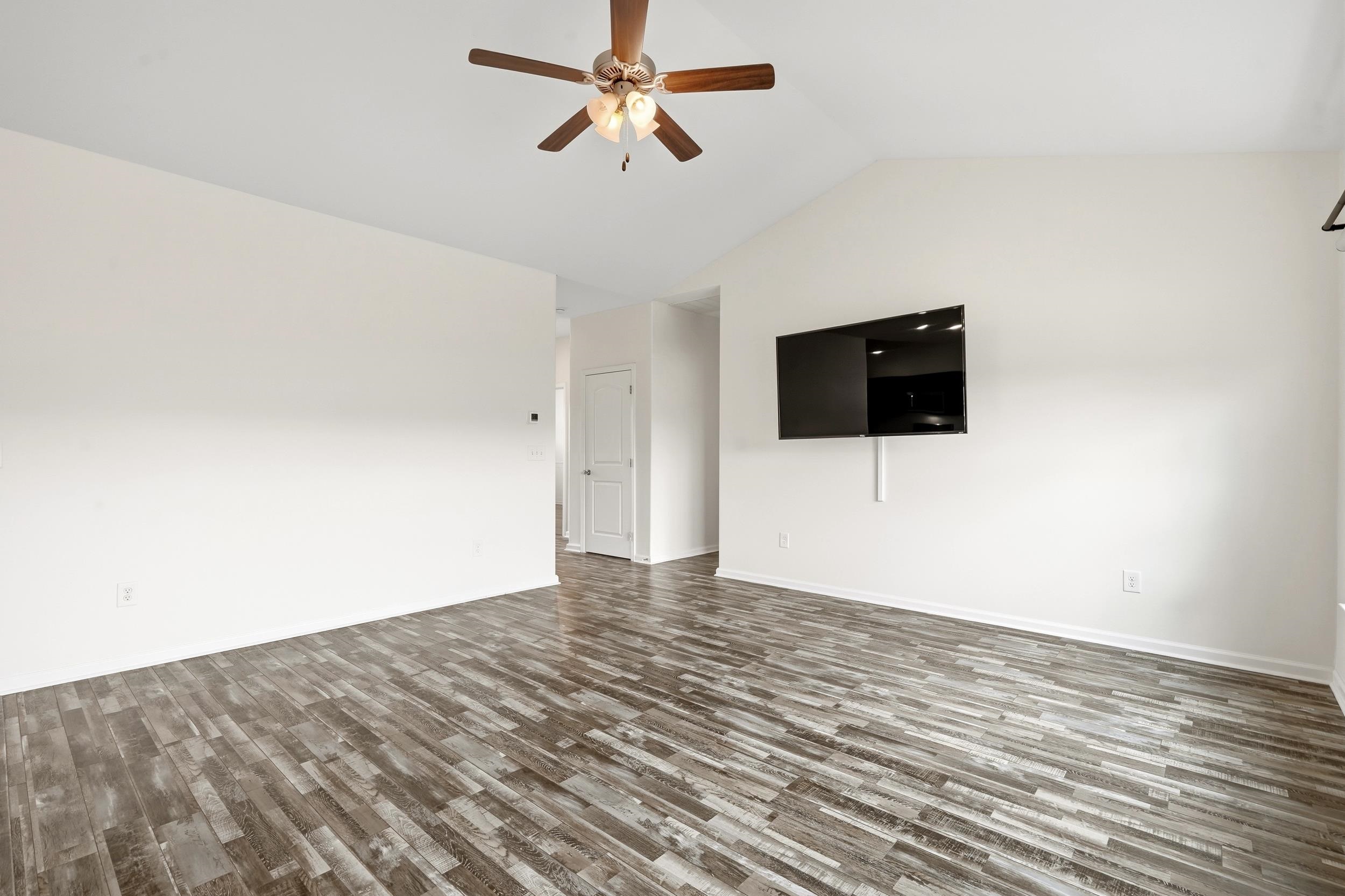 154 Springtide Dr. Property Photo 5