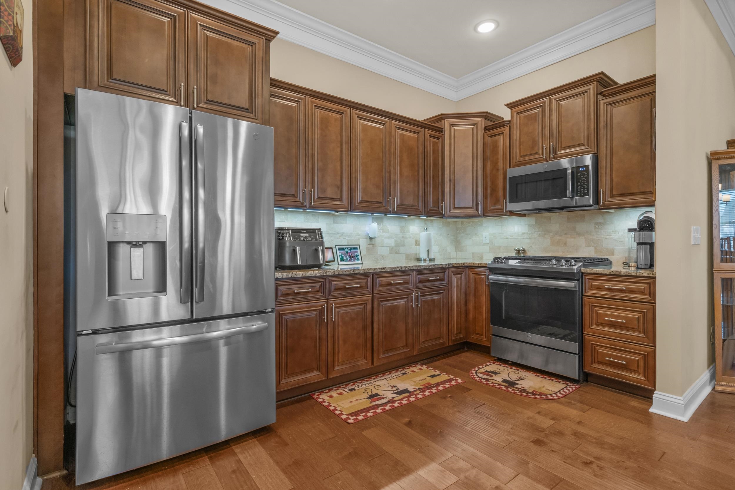 9066 Belvidere Dr. Property Photo 11