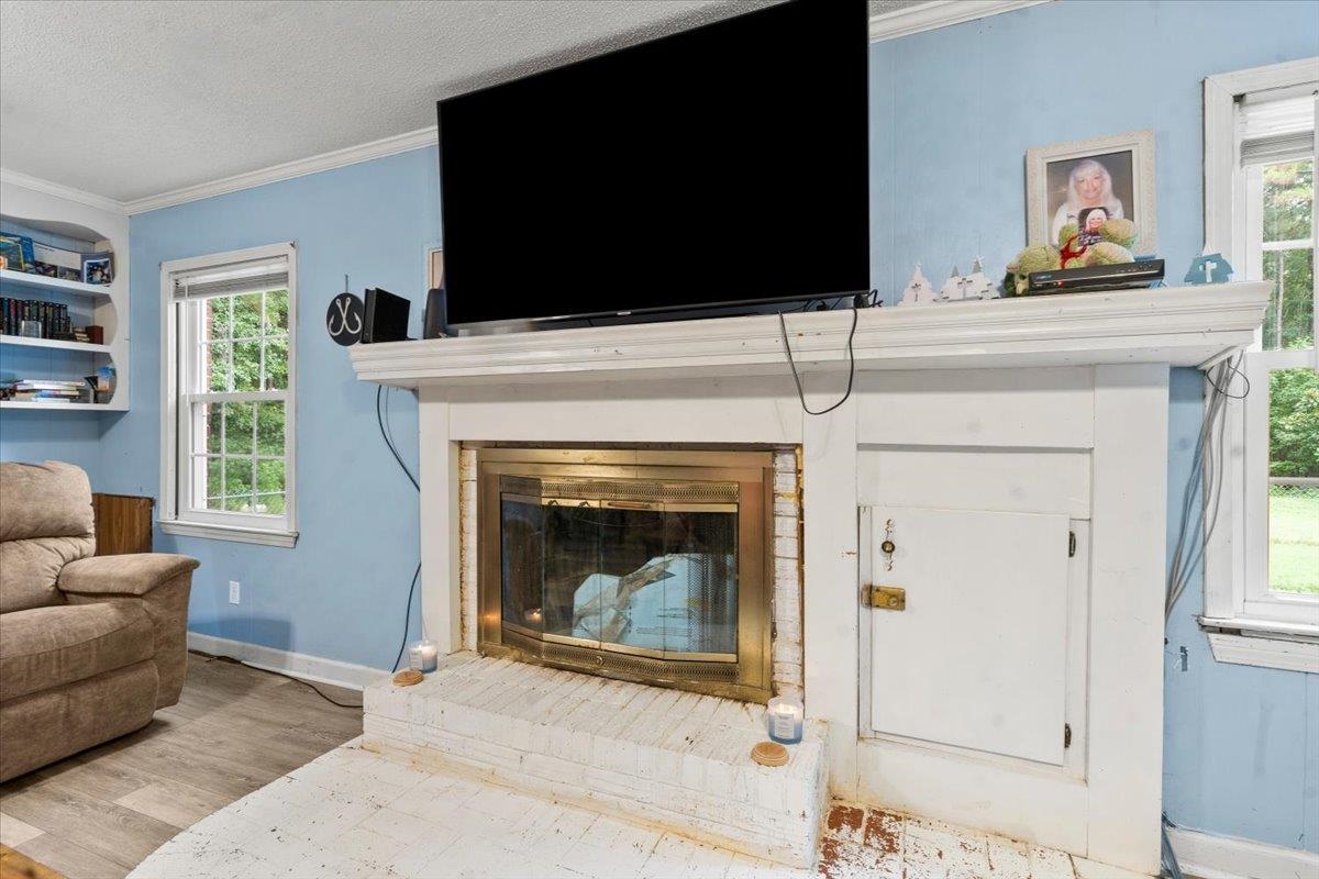 924 Tyler Rd. Property Photo 13