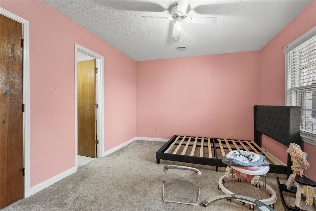 924 Tyler Rd. Property Photo 36