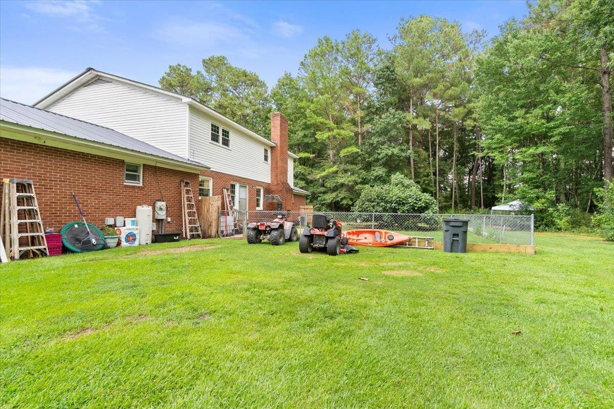 924 Tyler Rd. Property Photo 44