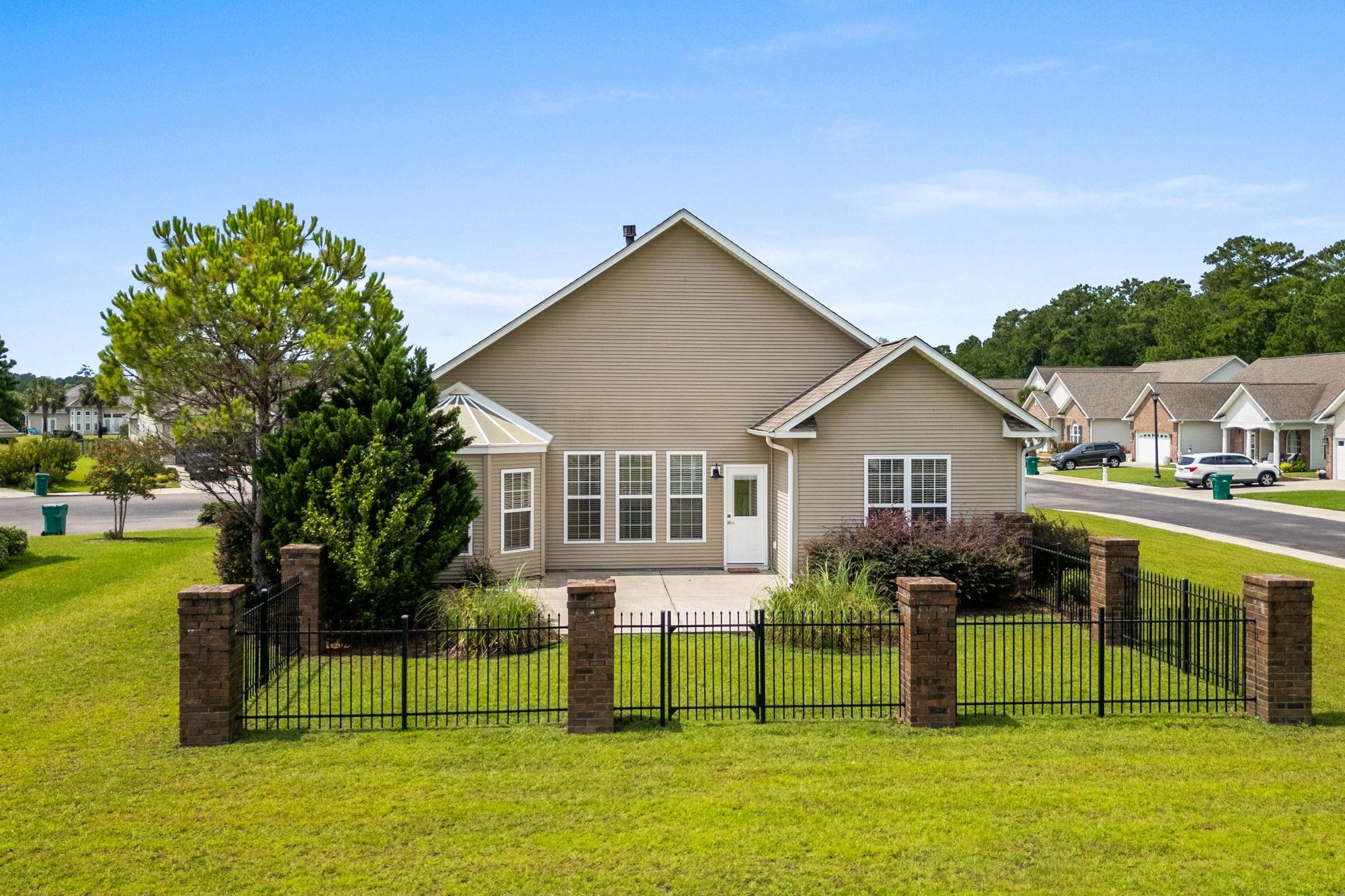 701 Minner Ct. Property Photo 3