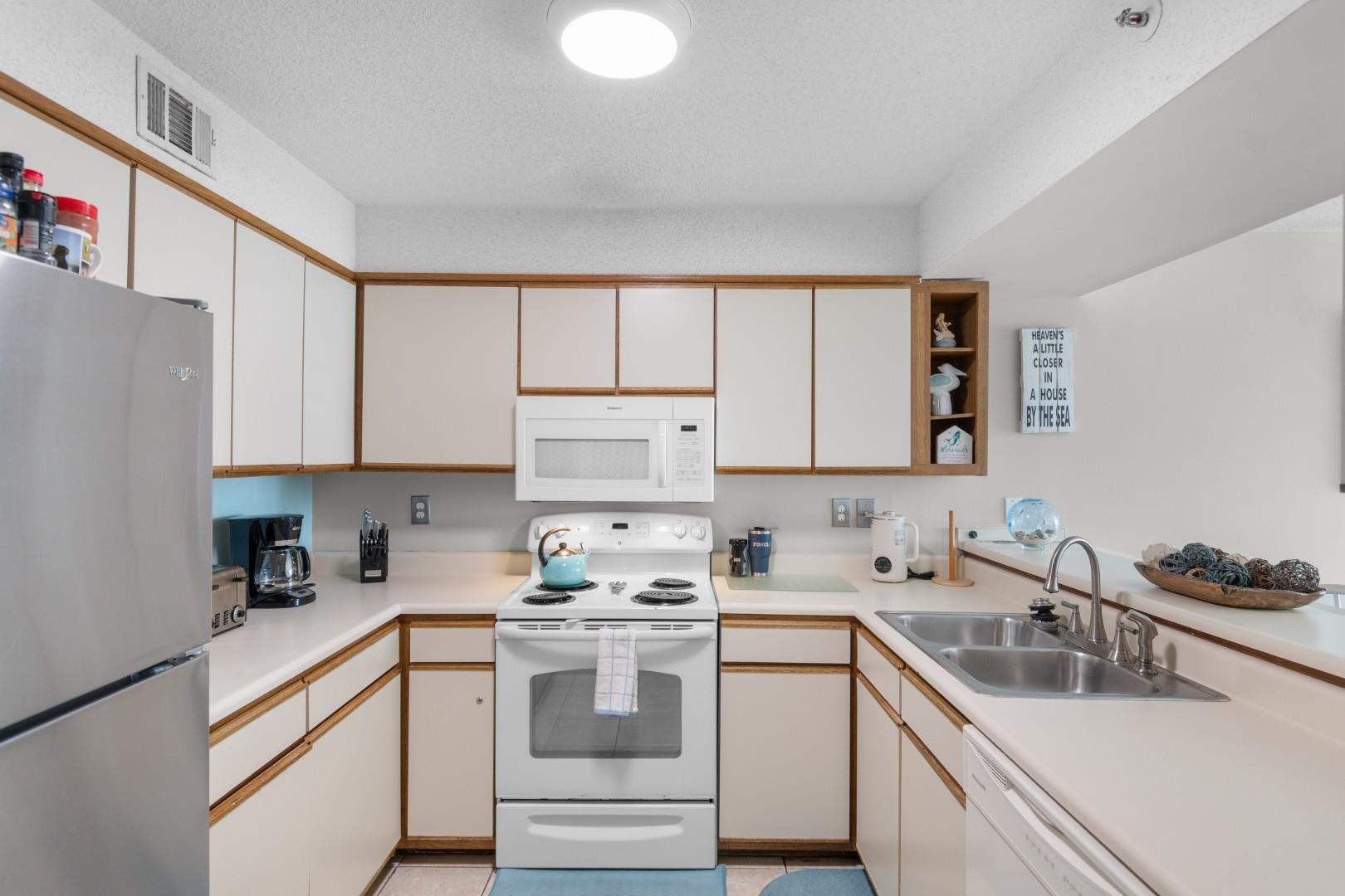1425 S Ocean Blvd. Property Photo 4