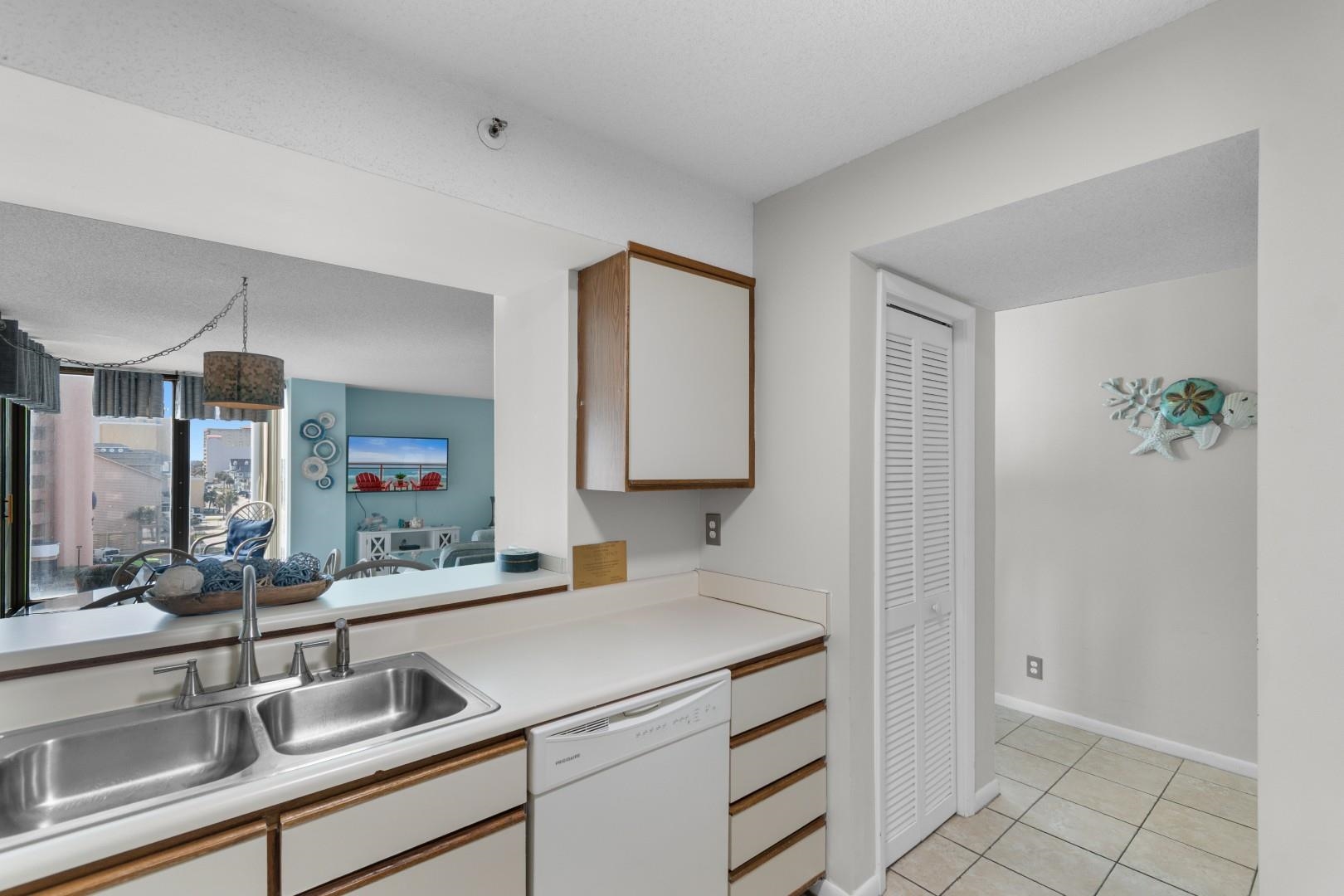 1425 S Ocean Blvd. Property Photo 6