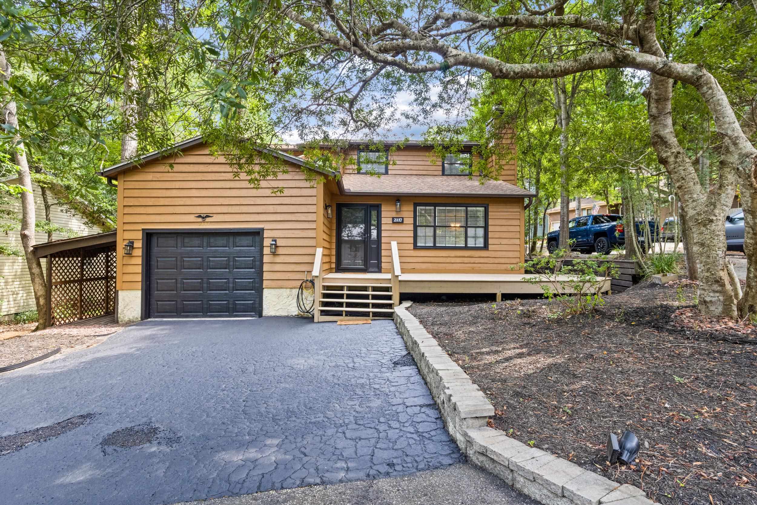 2117 Lafayette Circle Property Photo 1