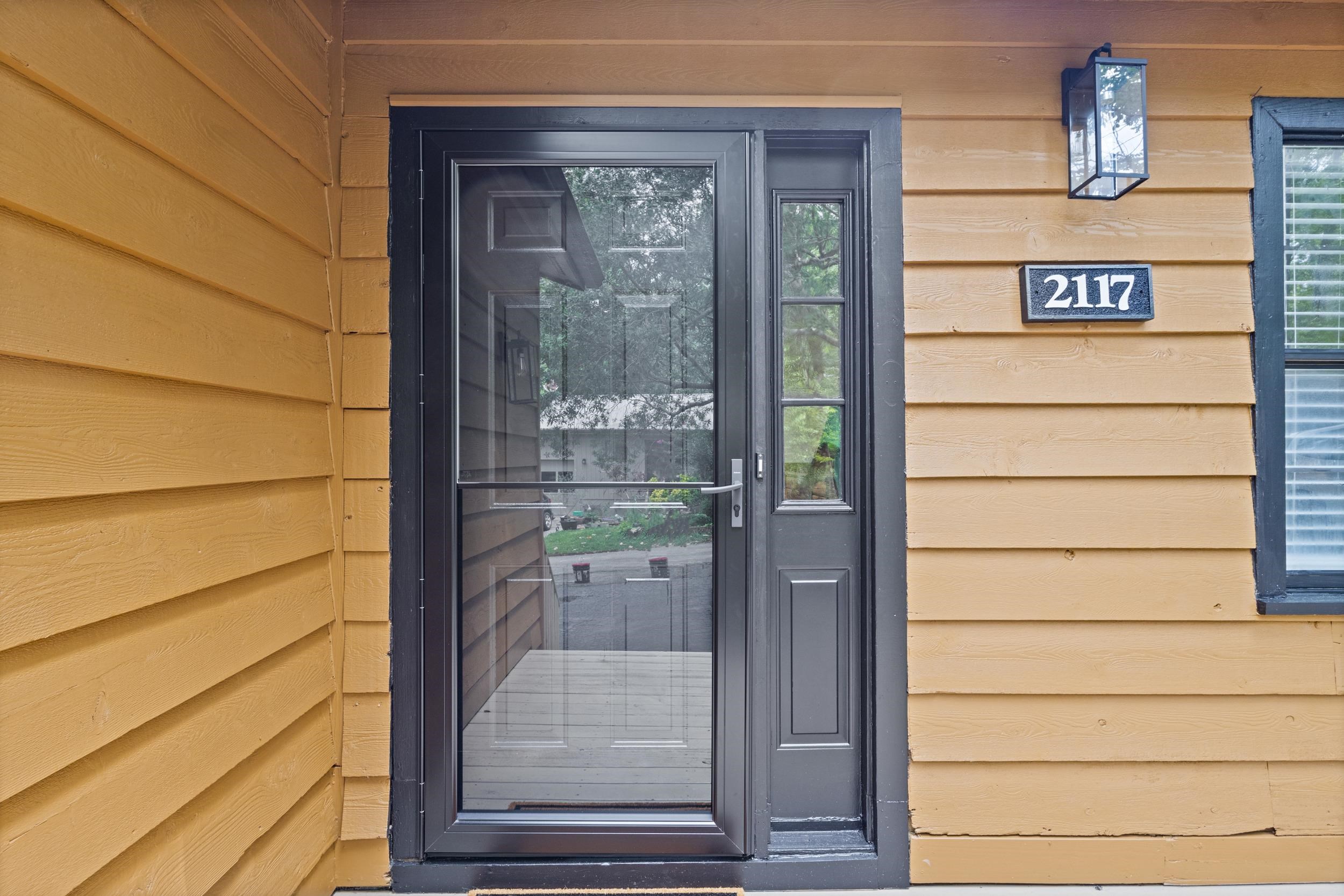 2117 Lafayette Circle Property Photo 4