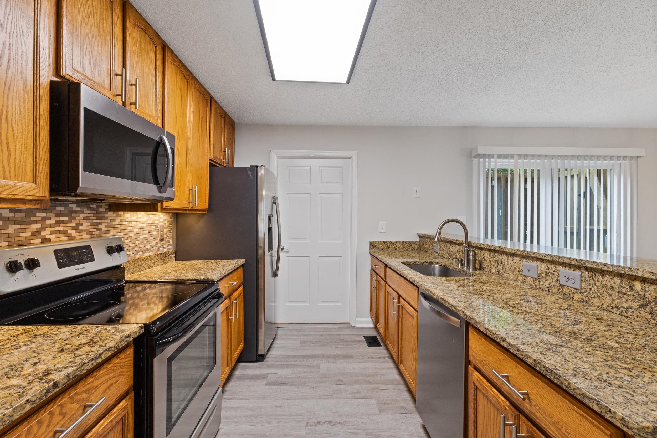 2117 Lafayette Circle Property Photo 14