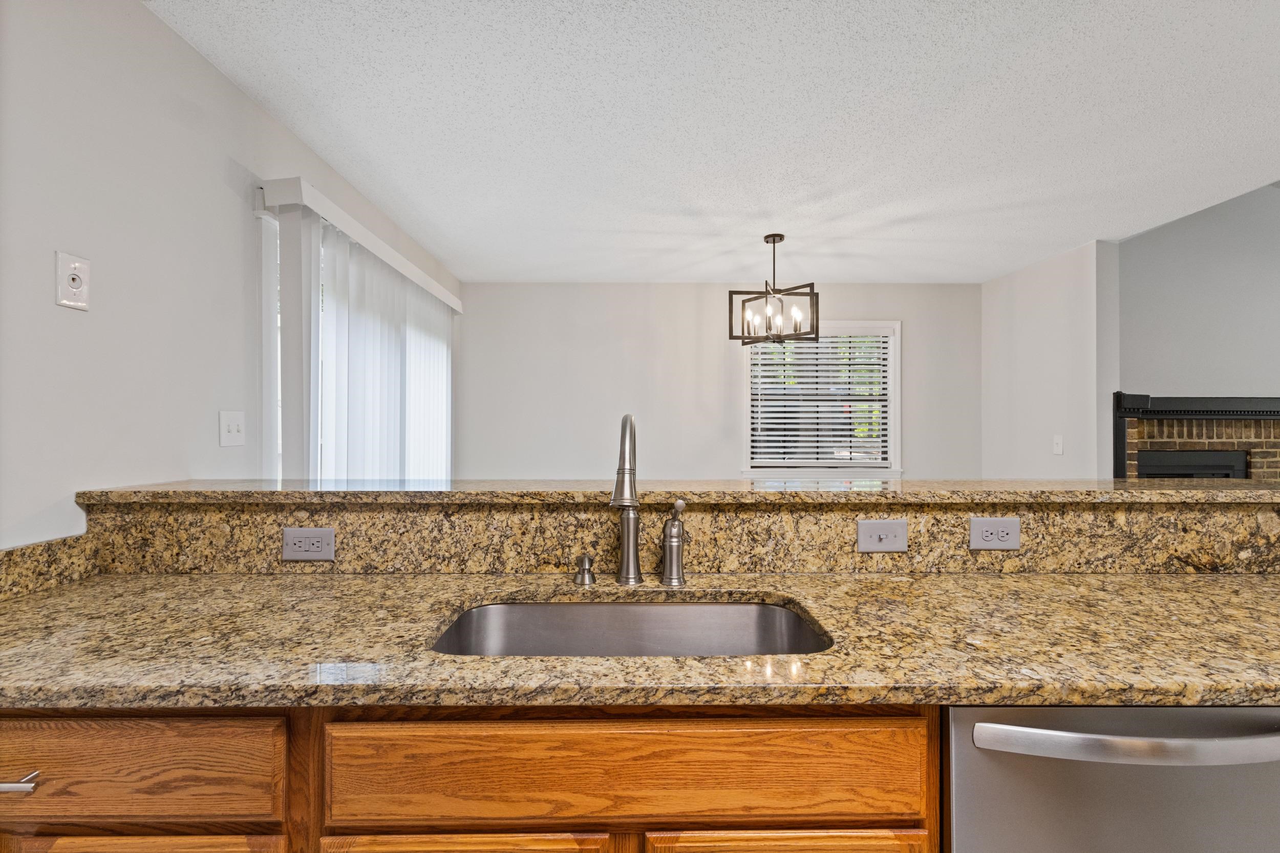 2117 Lafayette Circle Property Photo 16