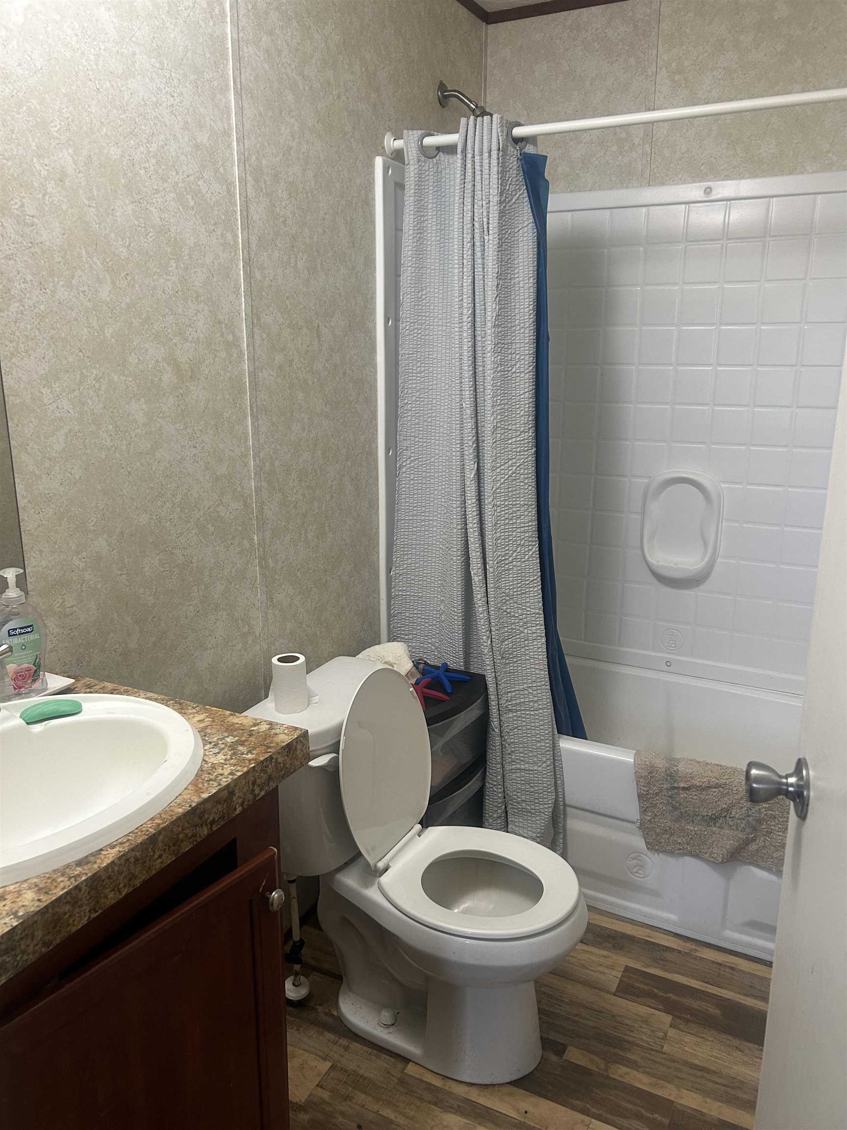2807 Starburst Dr. Property Photo 8