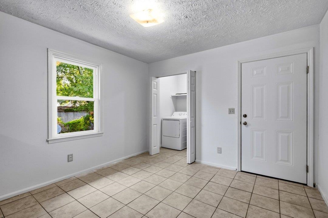 1502 Sixth Ave. Property Photo 7