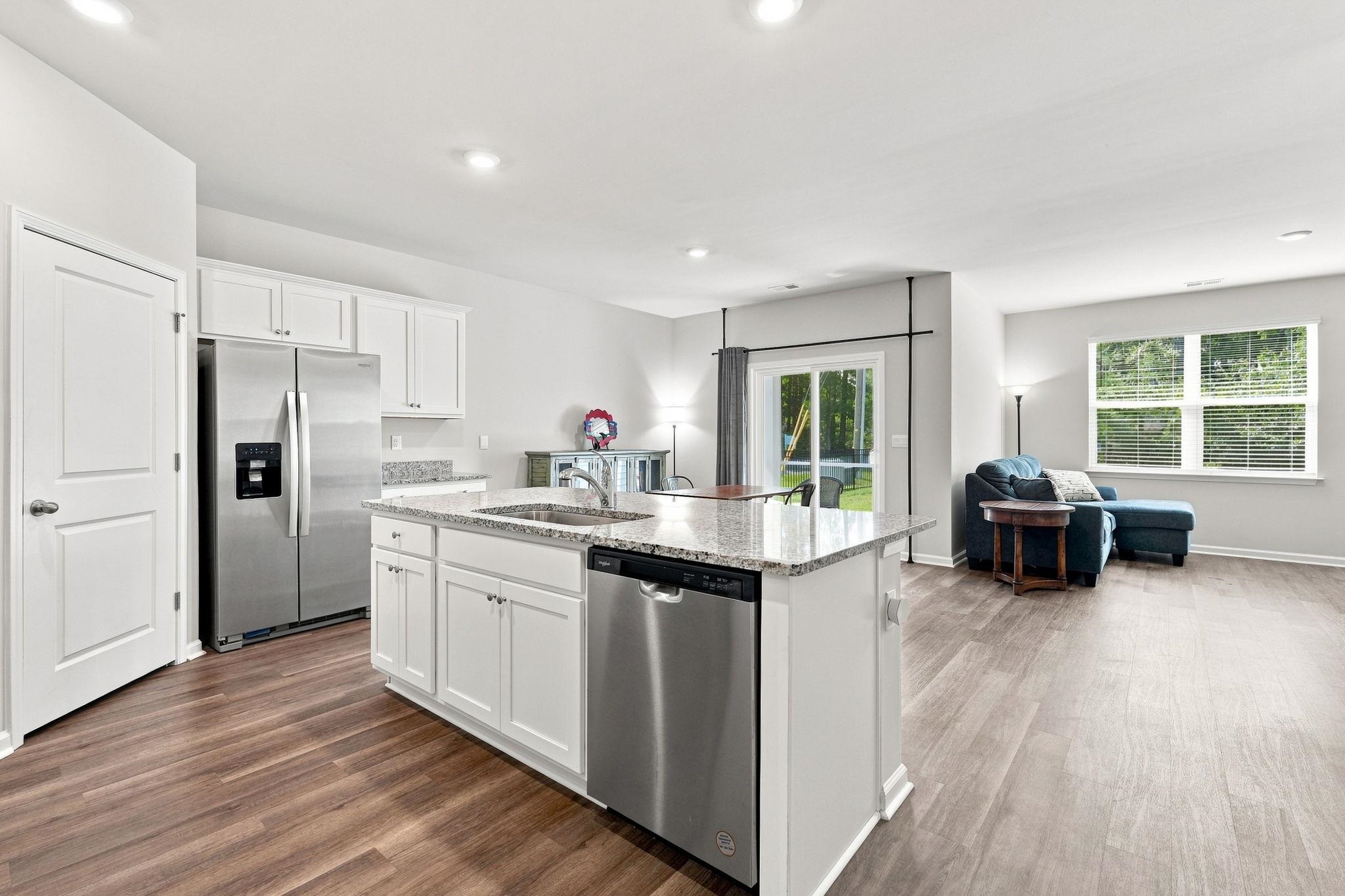 8001 Murrayfield Ct. Property Photo 2