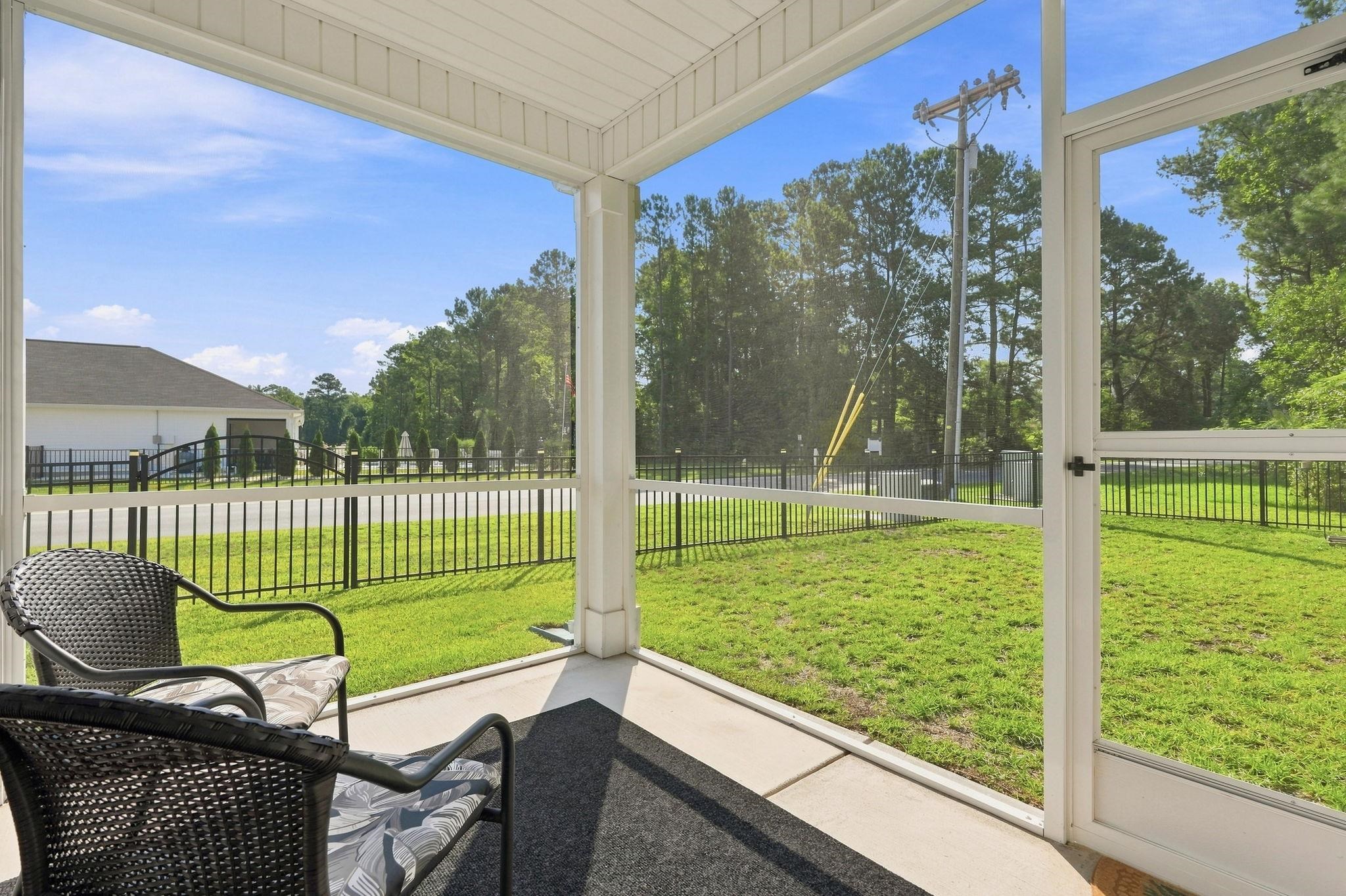 8001 Murrayfield Ct. Property Photo 4