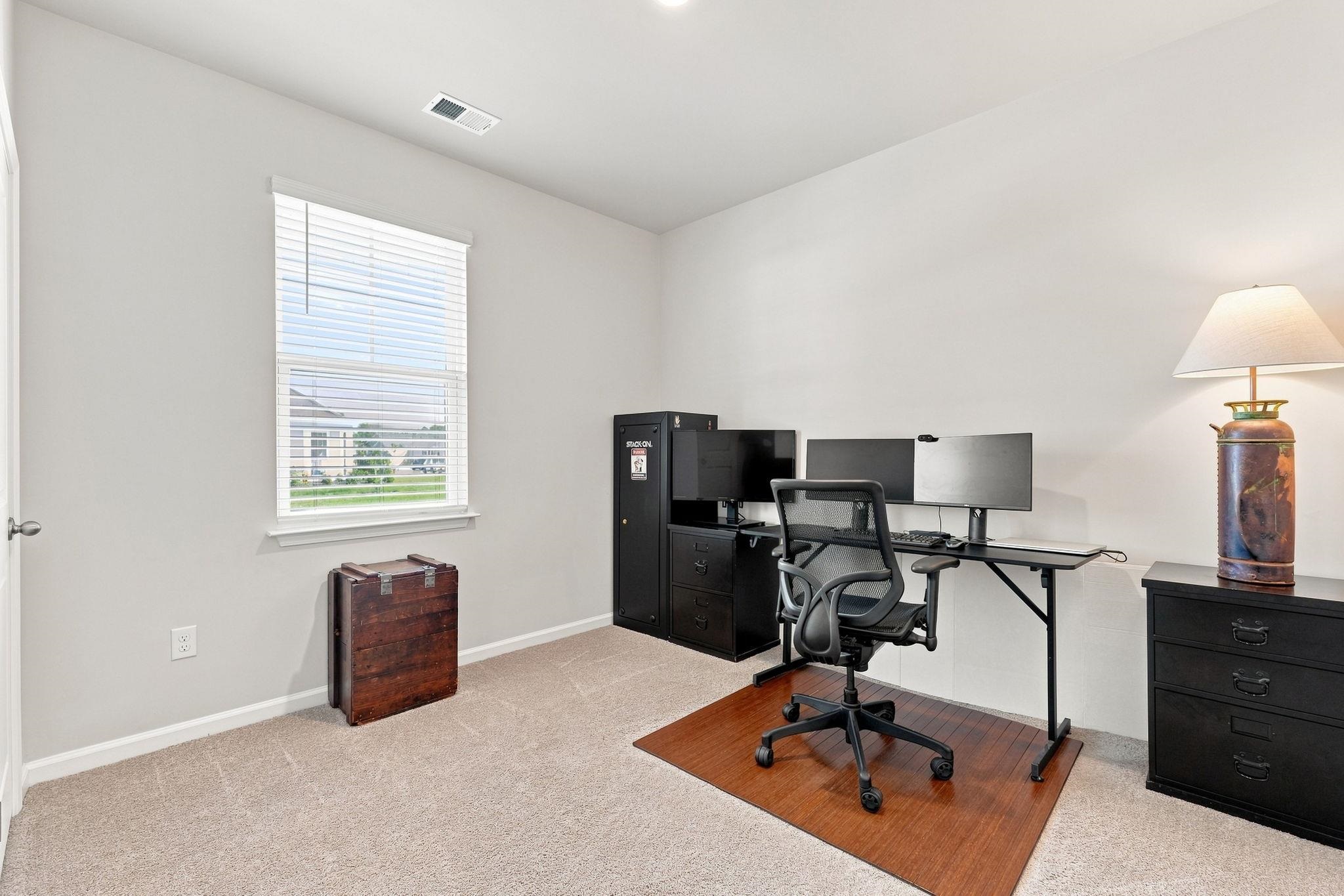 8001 Murrayfield Ct. Property Photo 7