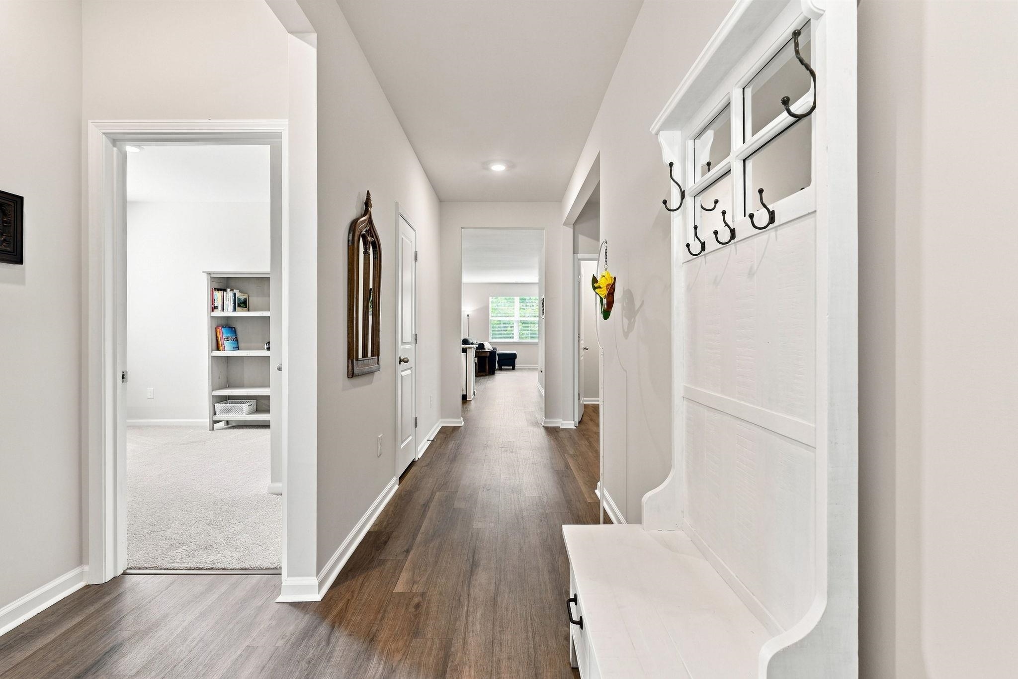 8001 Murrayfield Ct. Property Photo 16