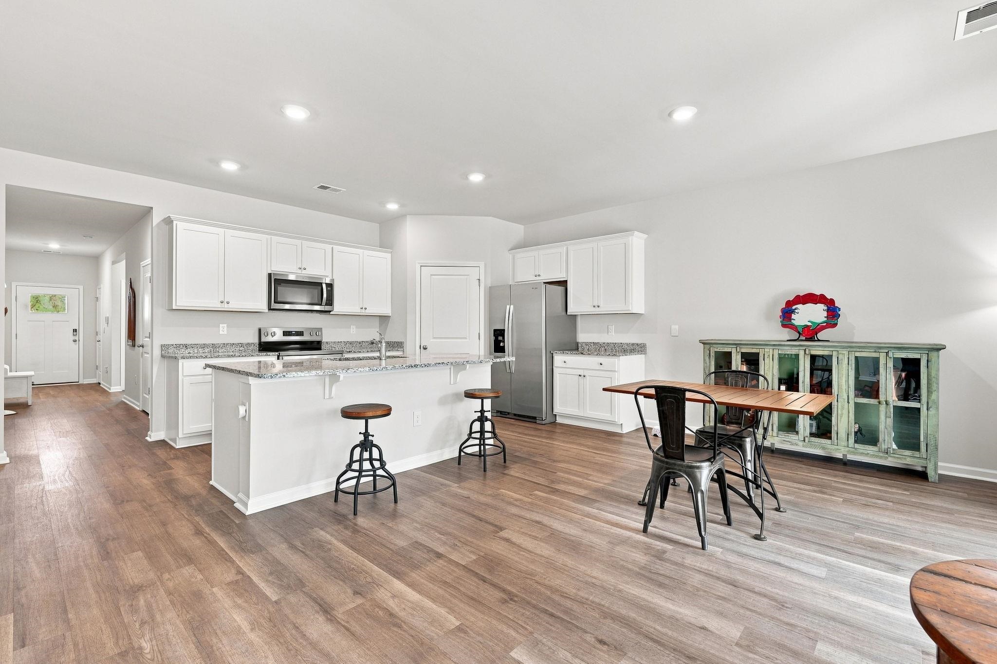 8001 Murrayfield Ct. Property Photo 25