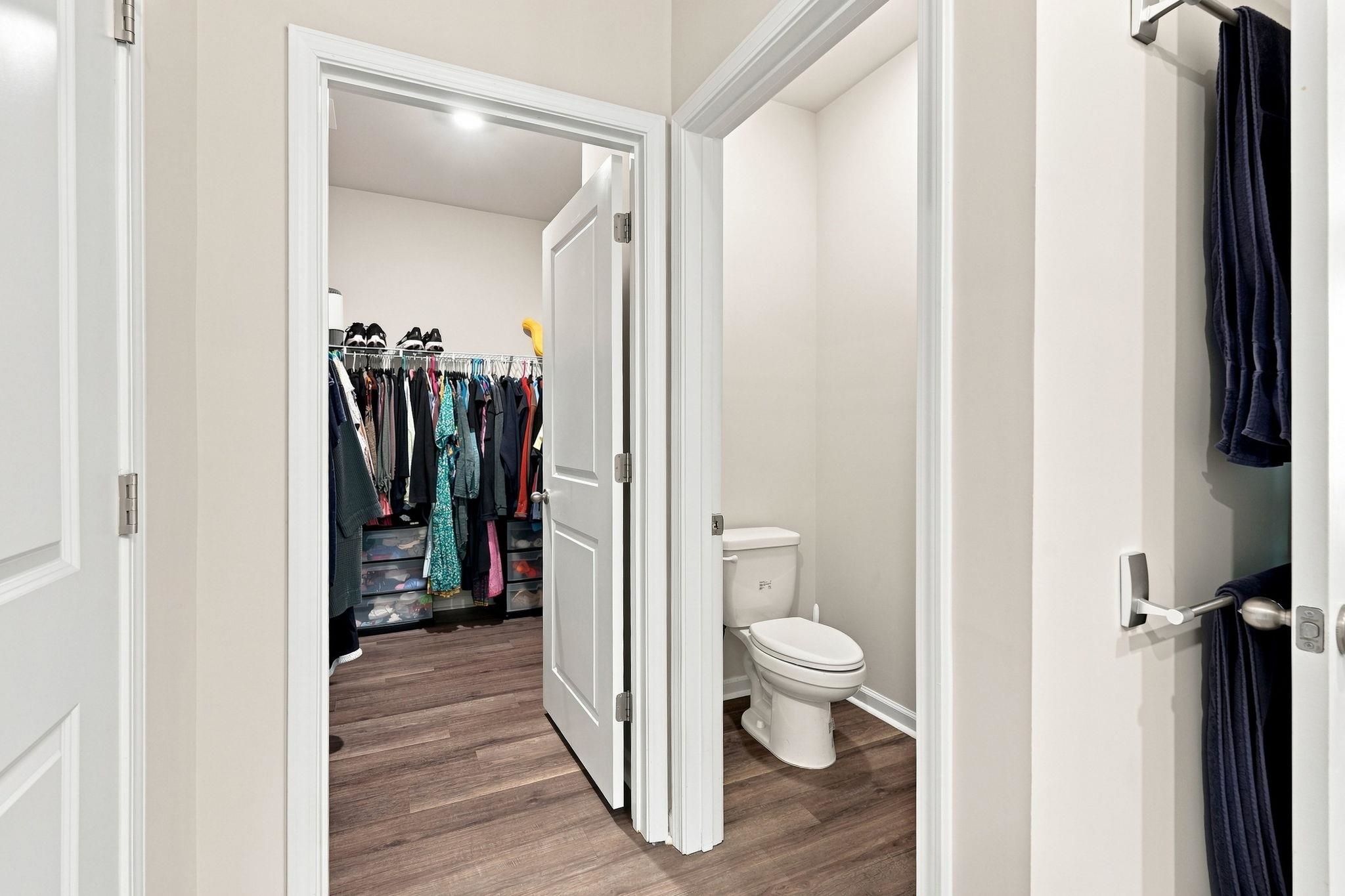 8001 Murrayfield Ct. Property Photo 32