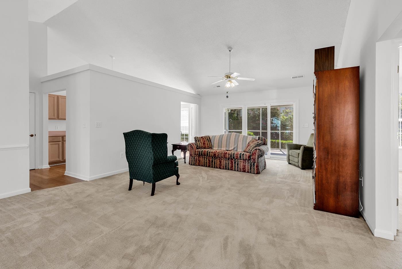 1430 Ashton Glenn Dr Property Photo 3