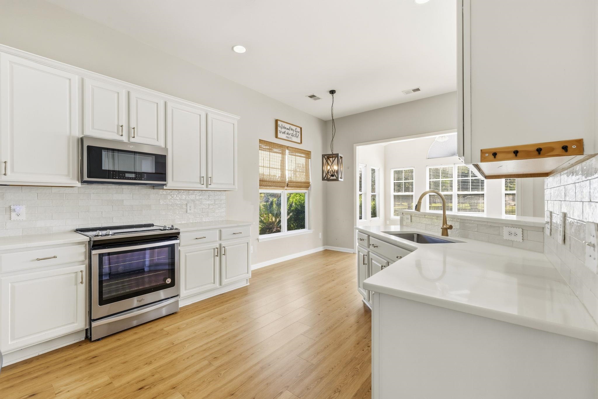 113 Haig Dr. Property Photo 13