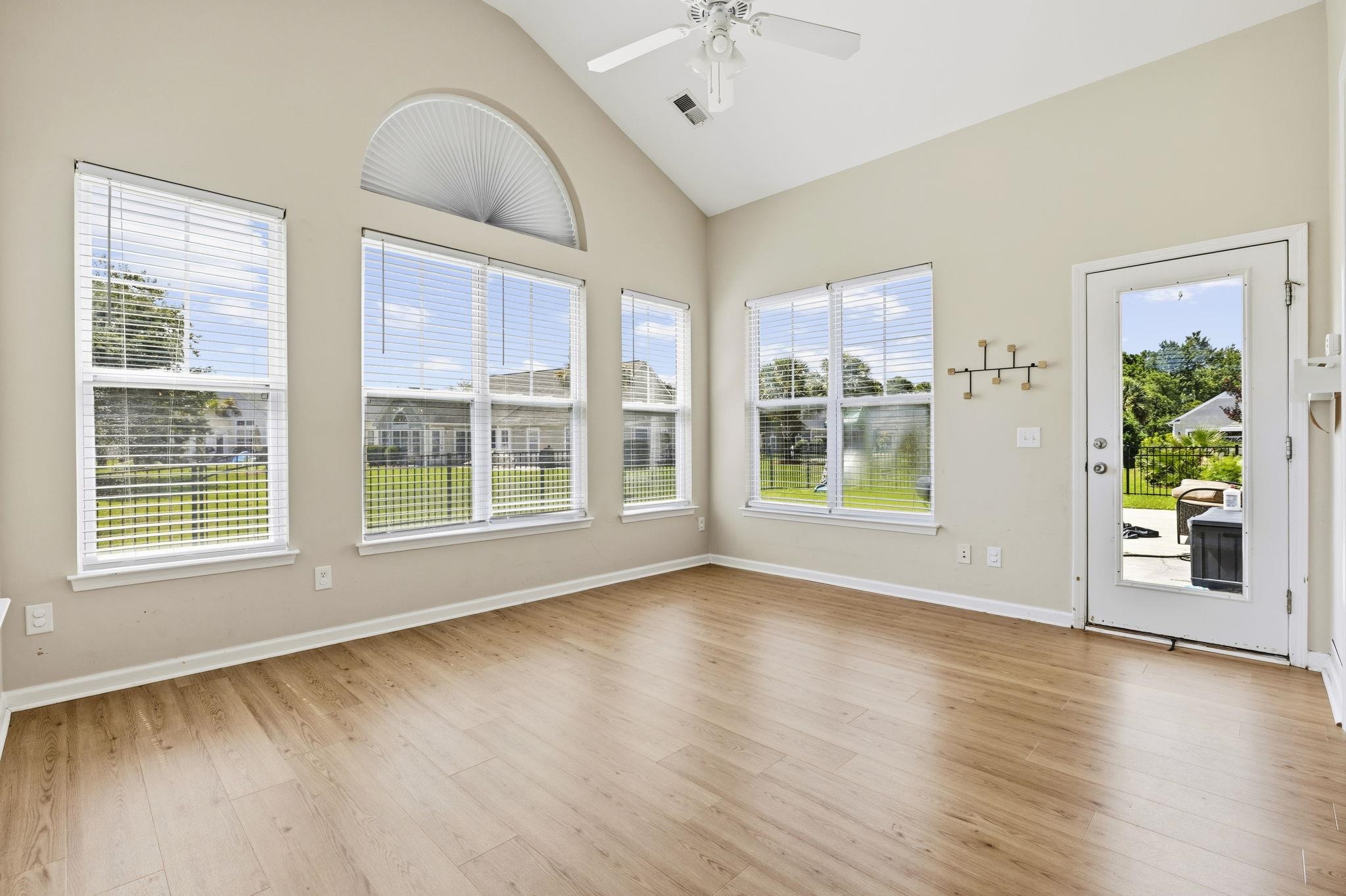 113 Haig Dr. Property Photo 19