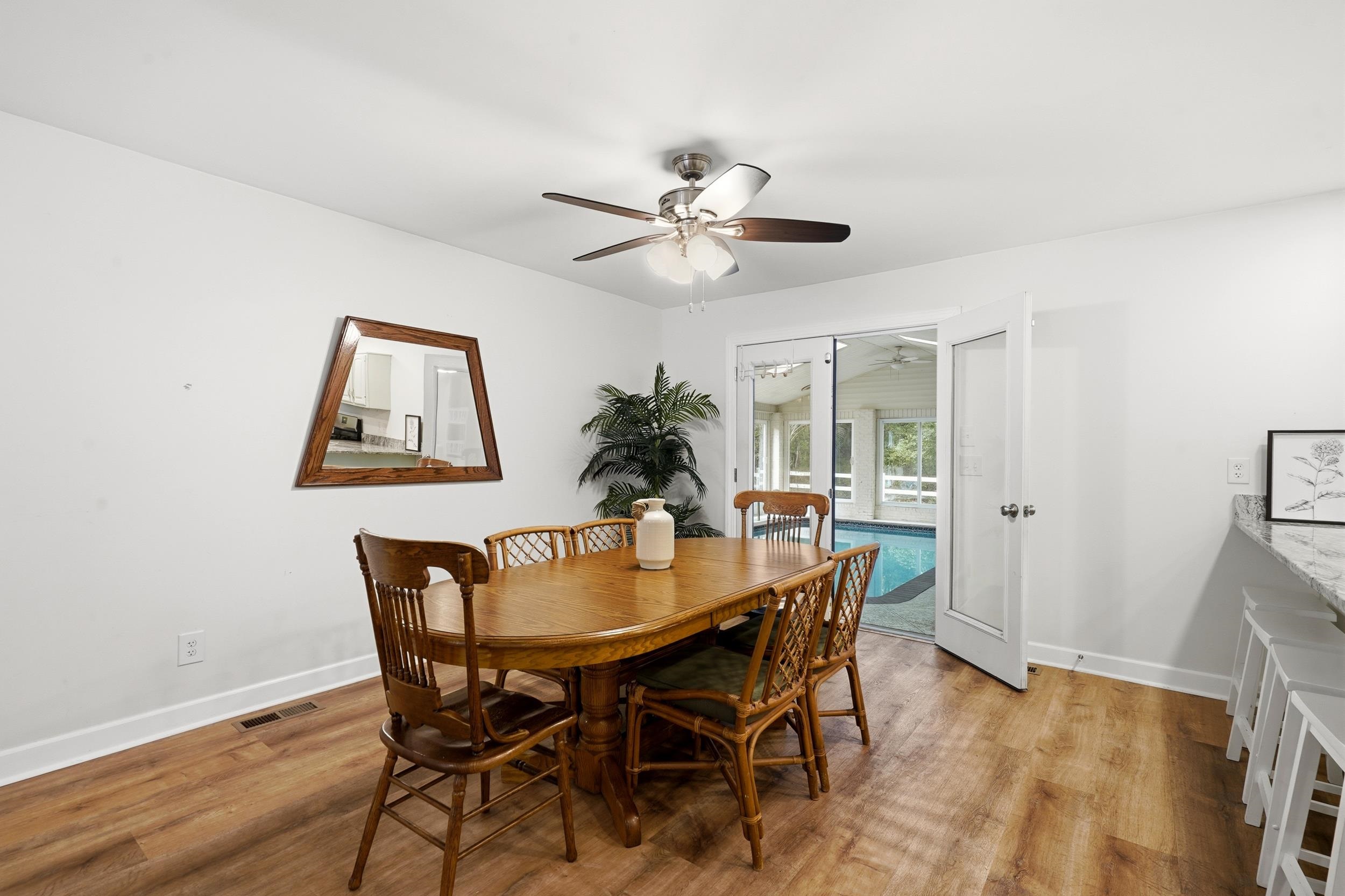 18 Sextant Pl. Property Photo 5