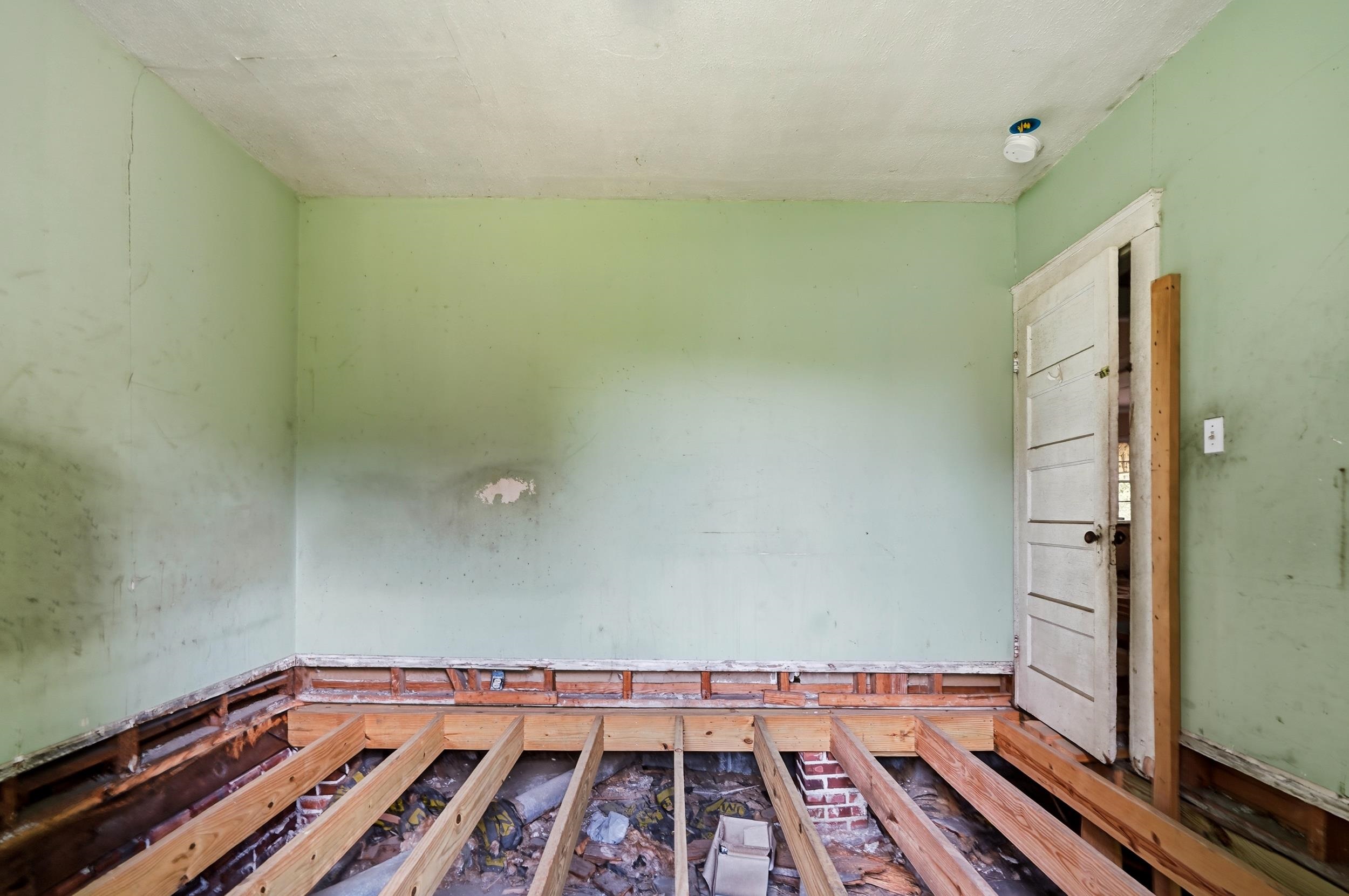 441 N Smith St. Property Photo 13