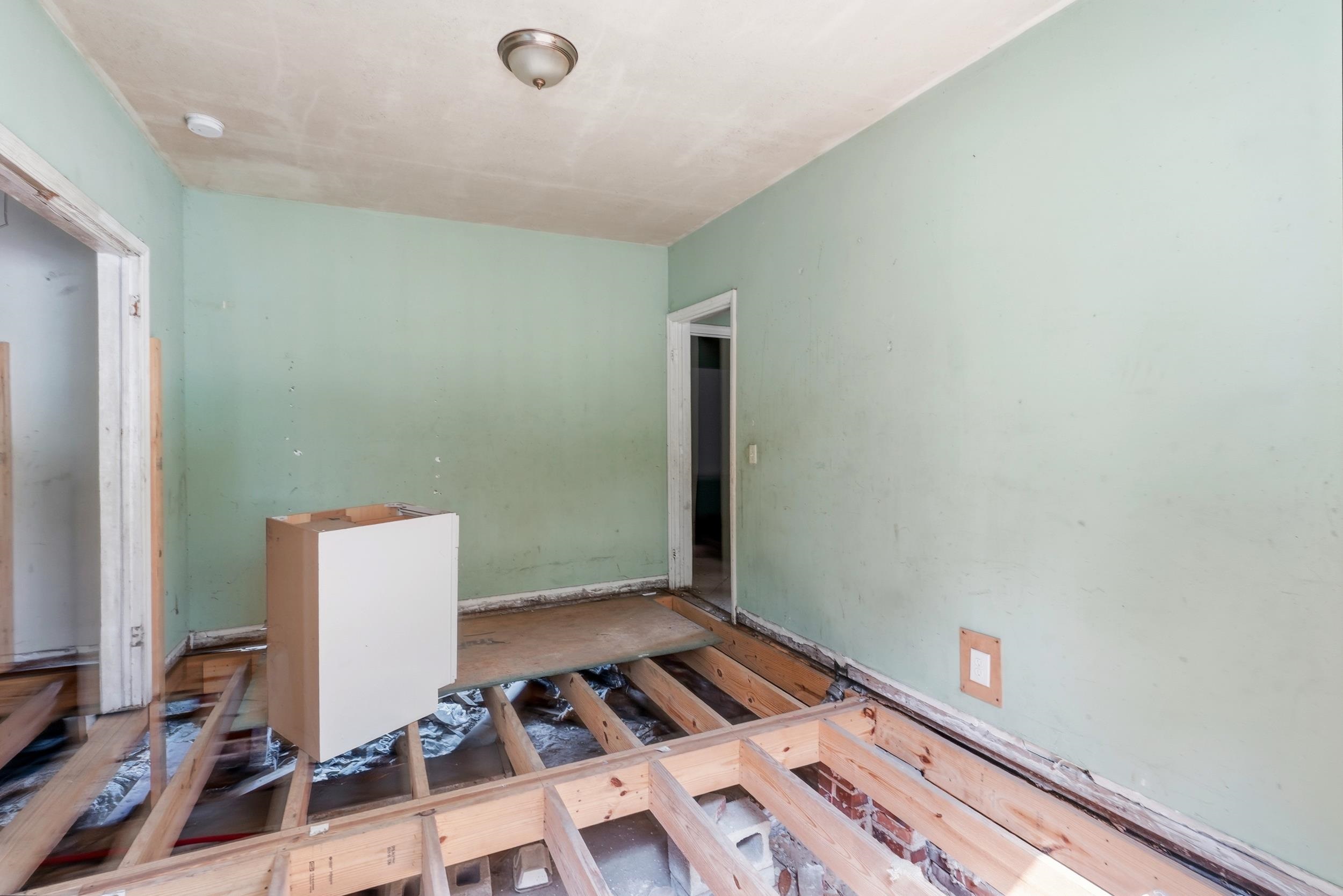 441 N Smith St. Property Photo 14