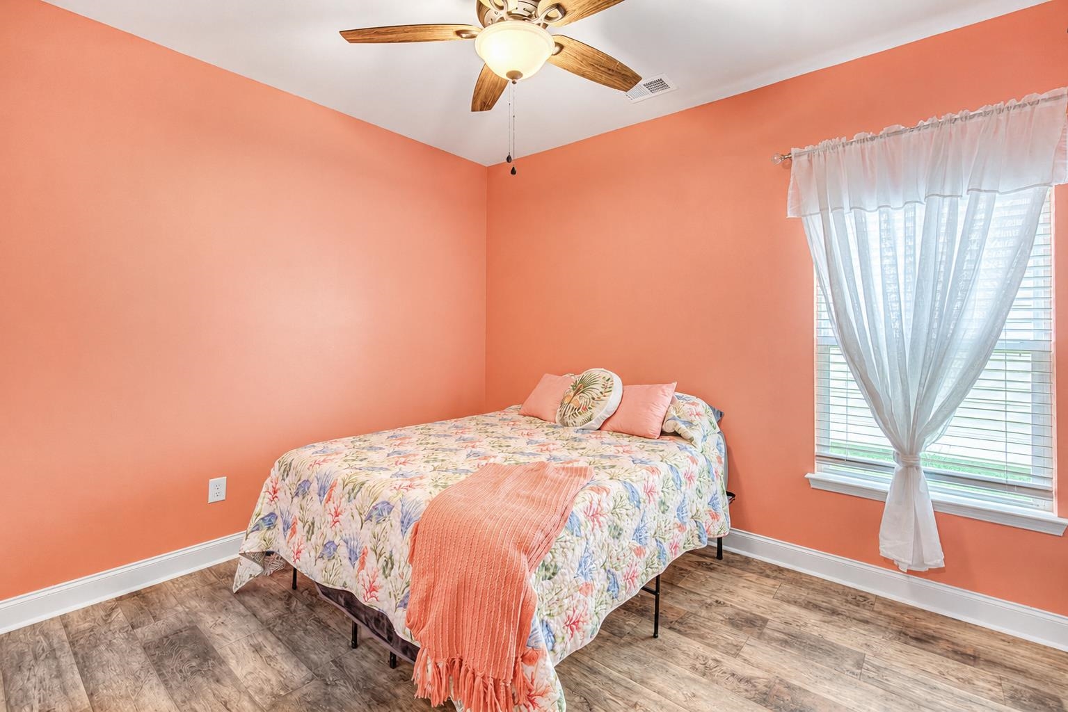 2644 Goldfinch Dr. Property Photo 28