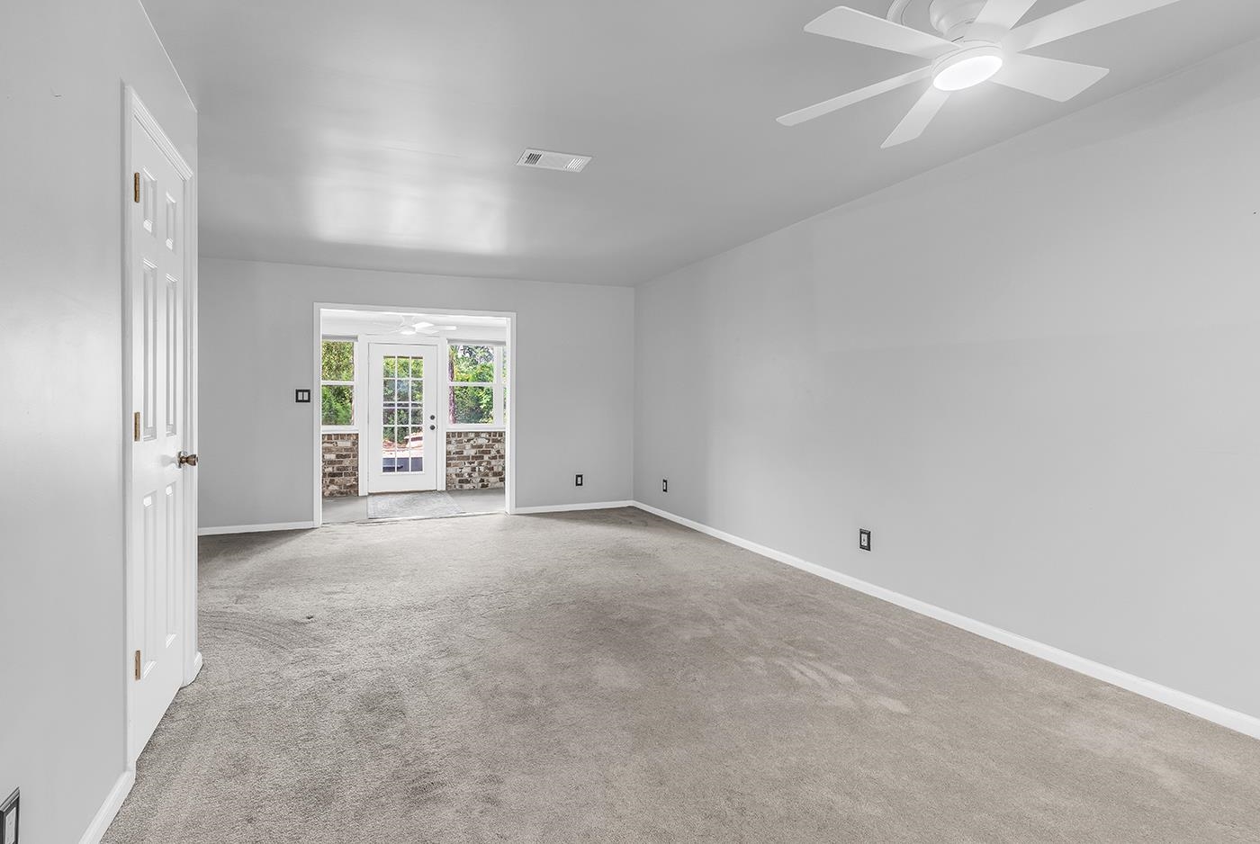 1840 Fairway Ridge Dr. Property Photo 6
