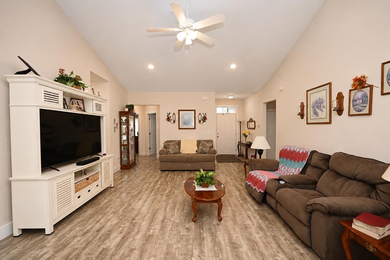 10651 S Highway 905 Property Photo 5