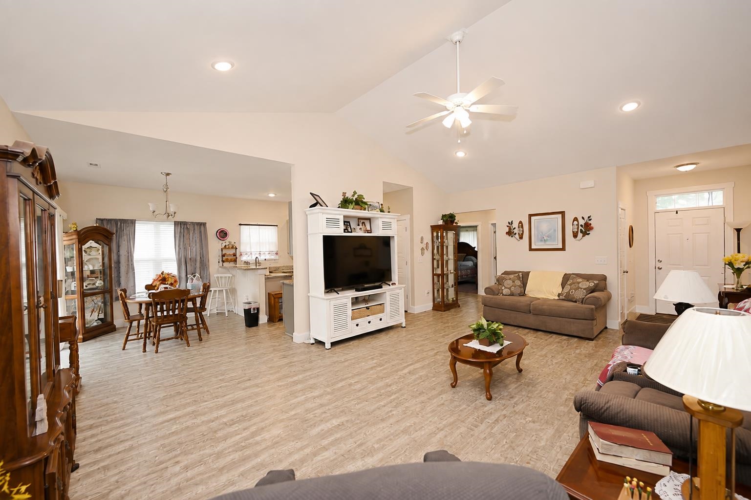 10651 S Highway 905 Property Photo 7