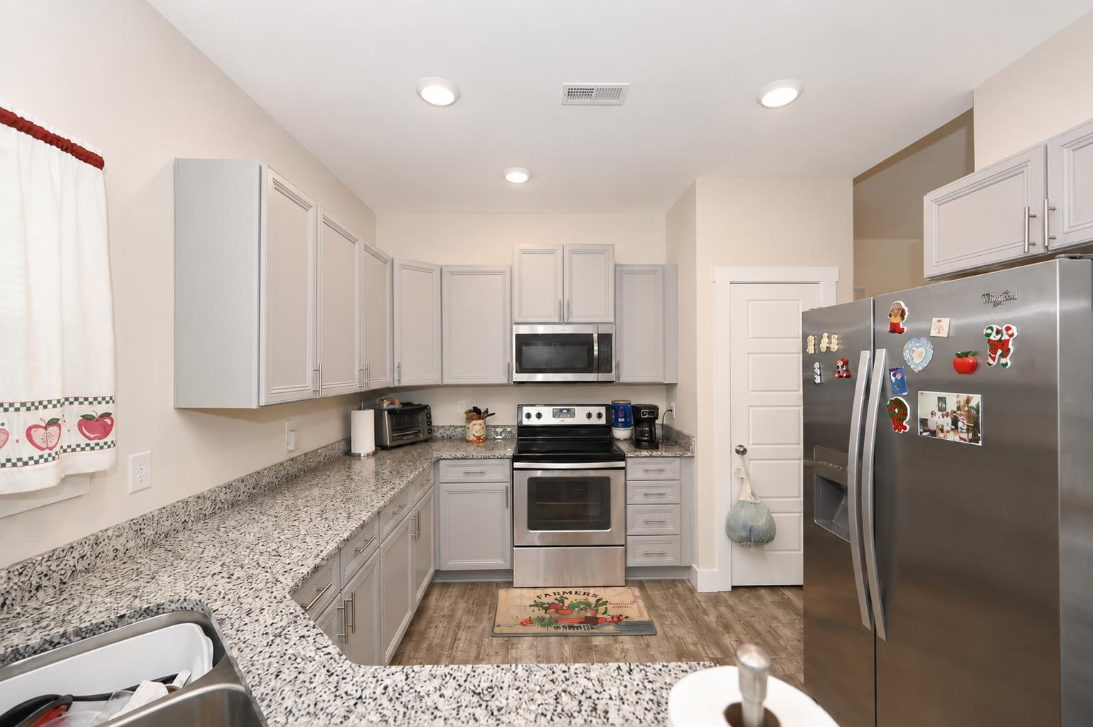 10651 S Highway 905 Property Photo 13