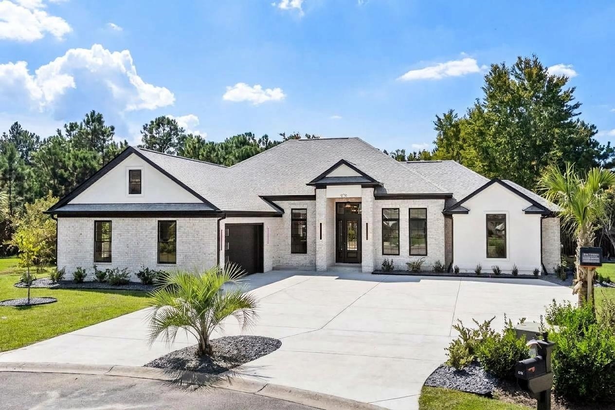 878 Sand Binder Dr. Property Photo 1