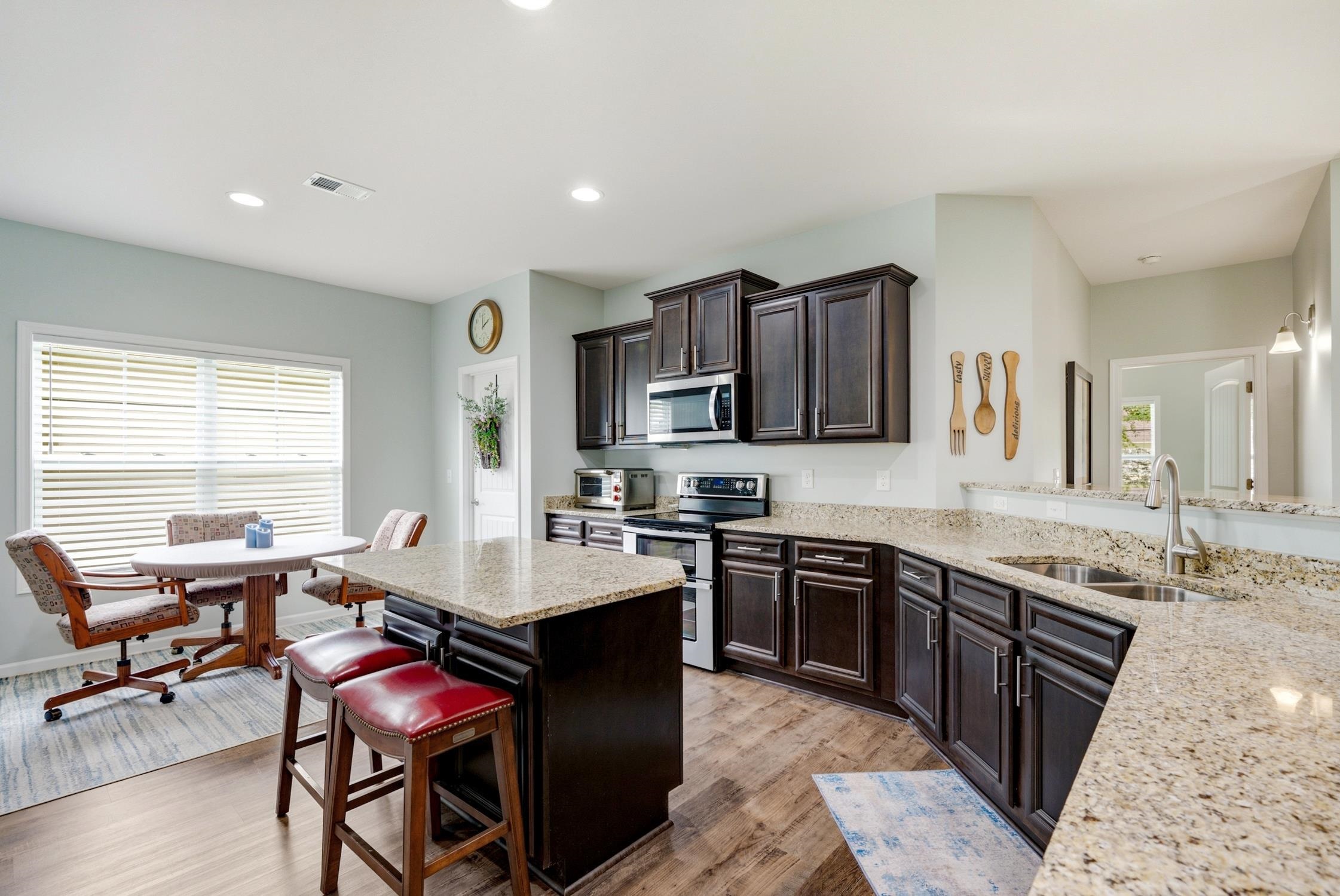 424 Freewoods Park Ct. Property Photo 11