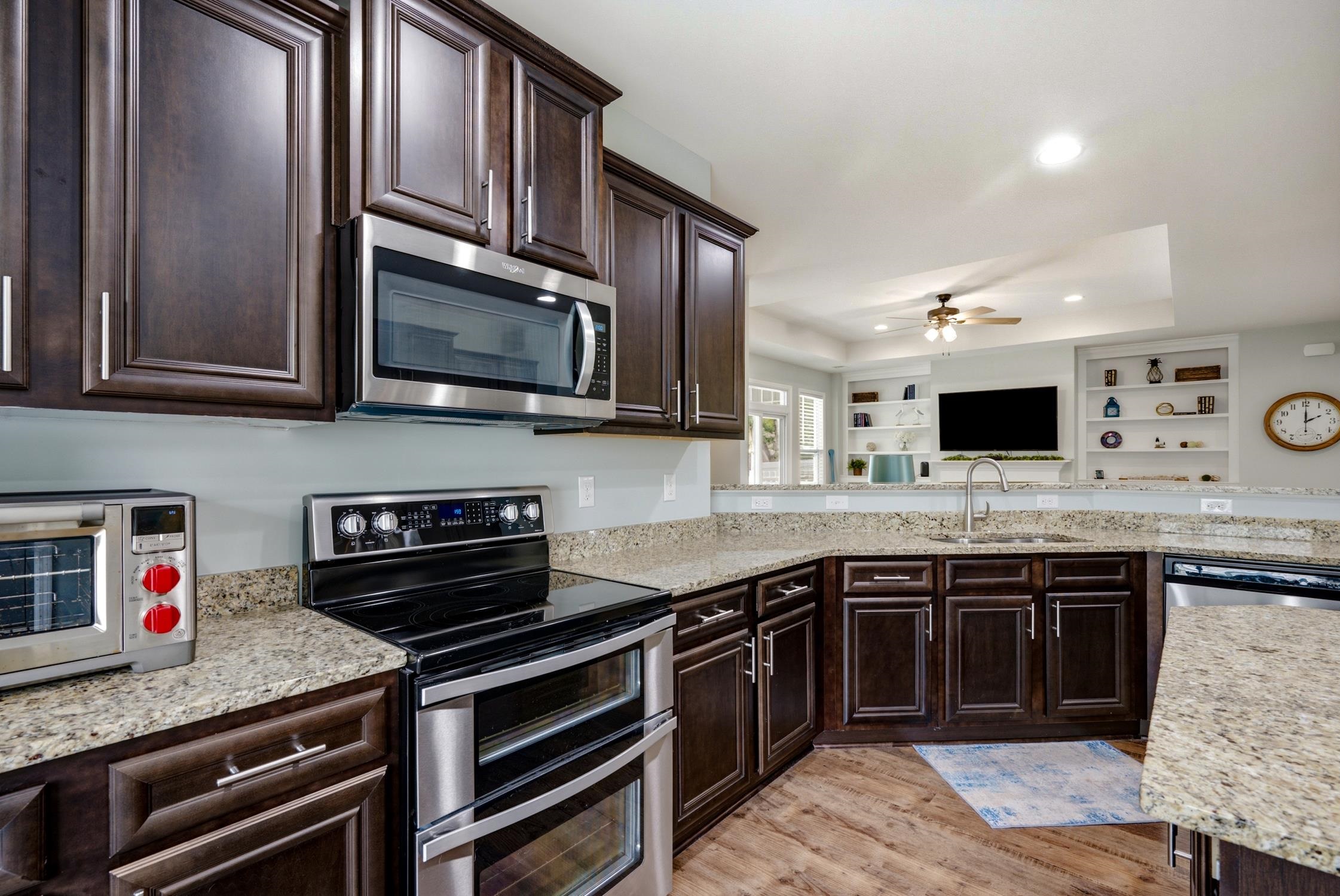 424 Freewoods Park Ct. Property Photo 13
