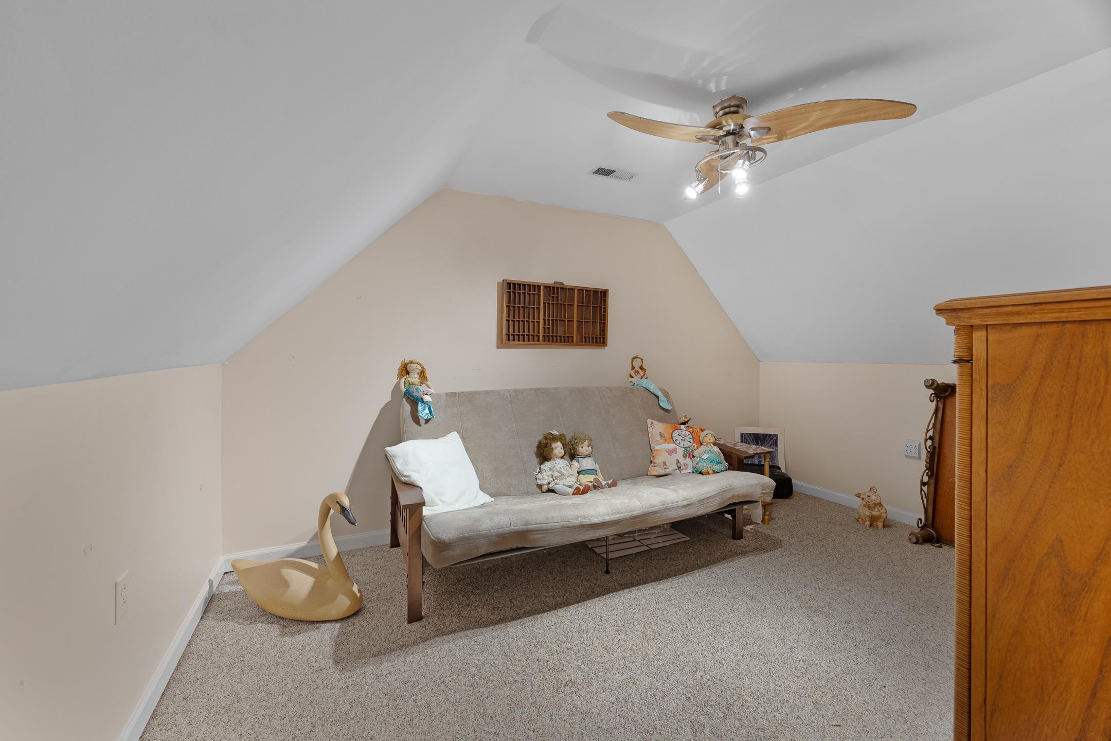 463 Springlake Dr. Property Photo 32
