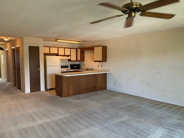 1930 Bentgrass Dr. Property Photo 4