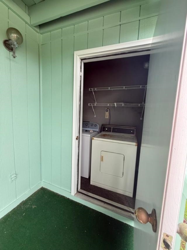 1930 Bentgrass Dr. Property Photo 11