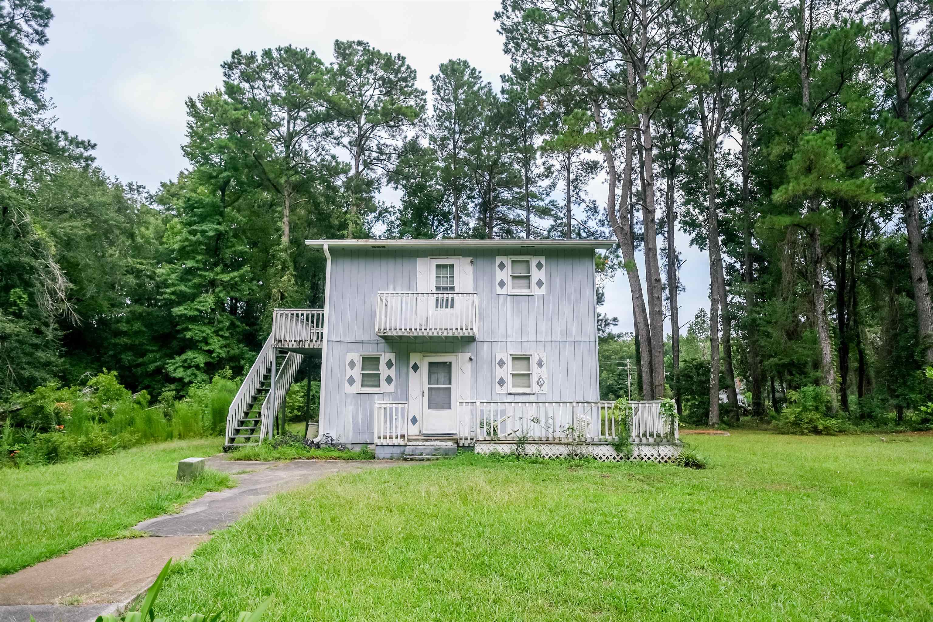 7060 Horseshoe Circle Property Photo 1