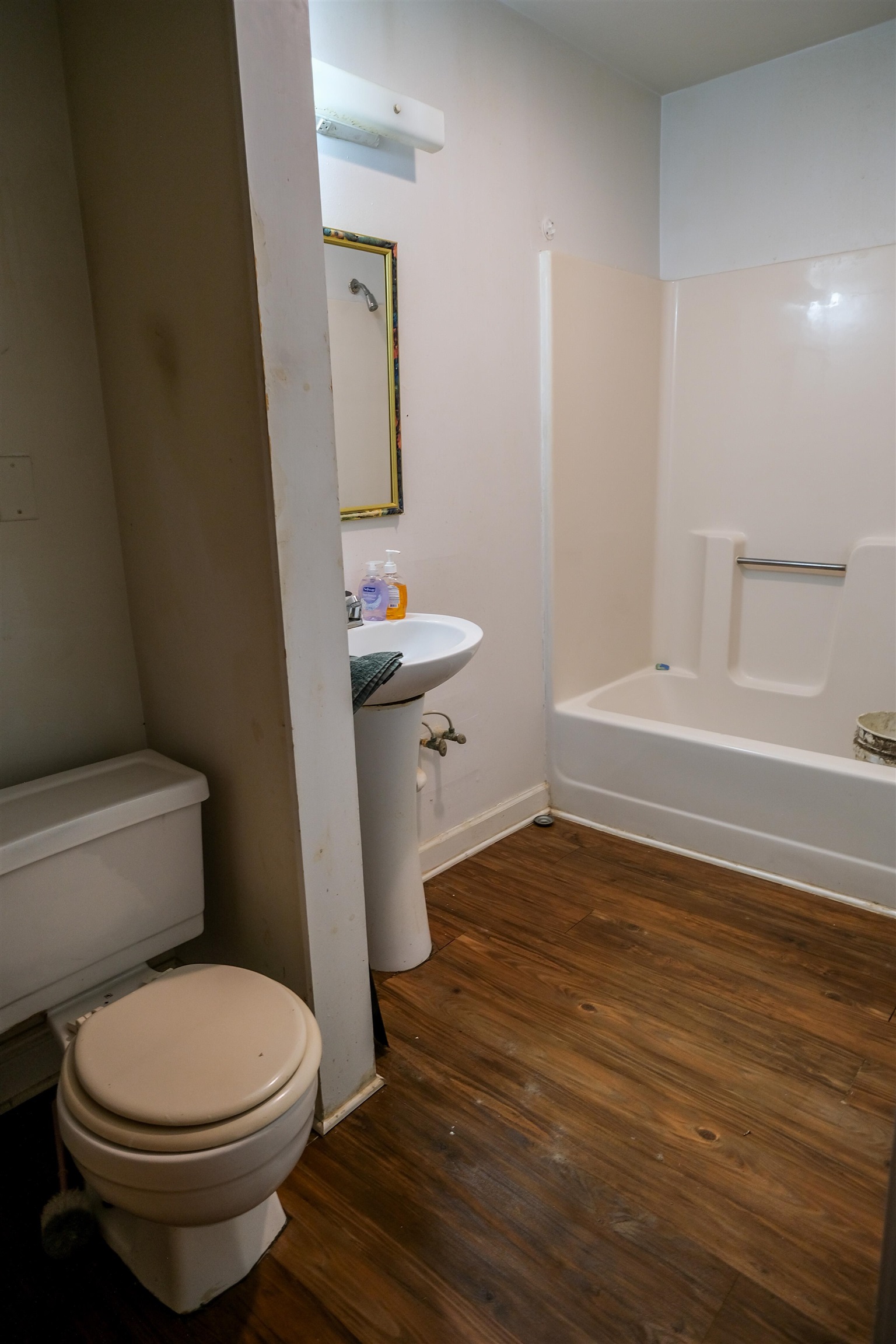 7060 Horseshoe Circle Property Photo 2
