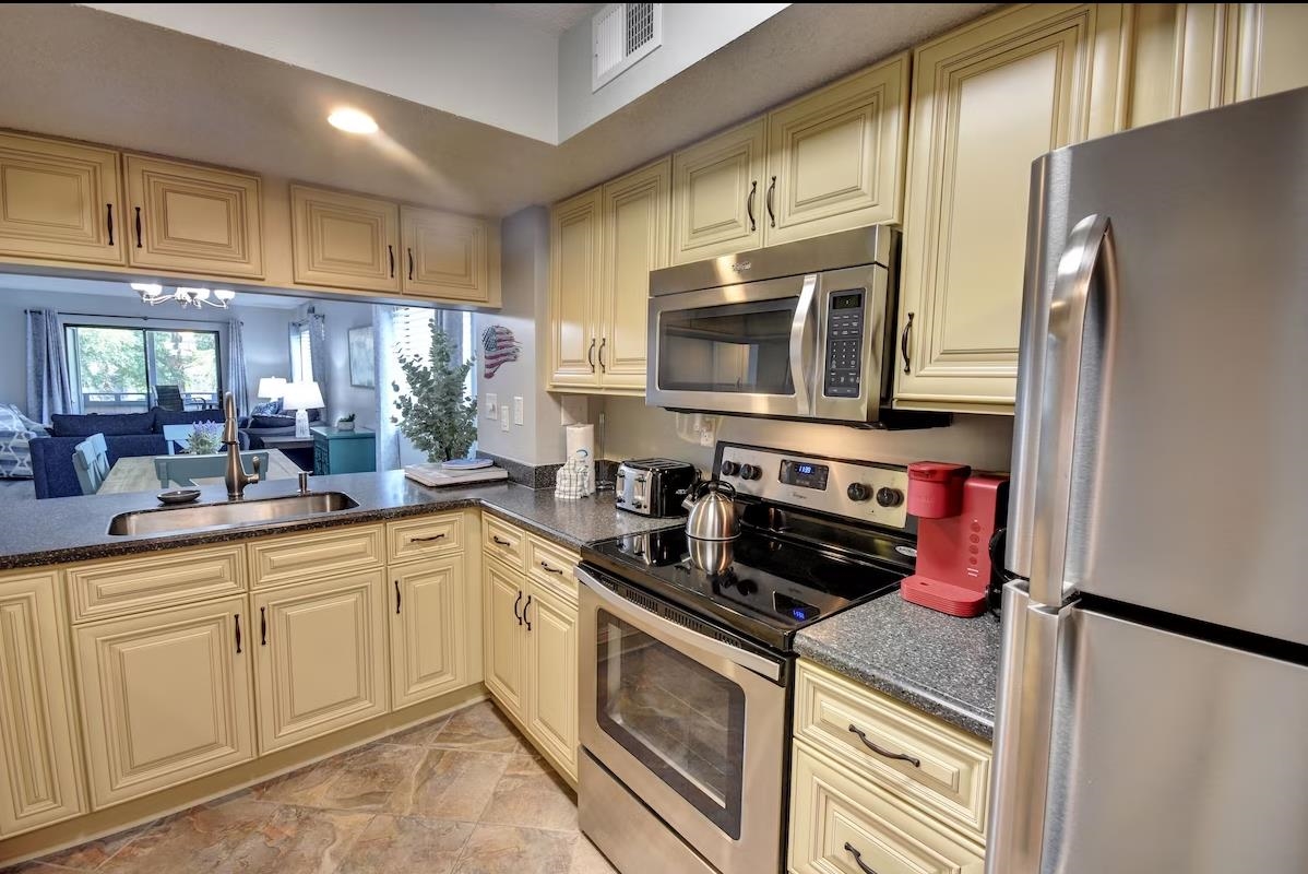 250 Maison Dr. Property Photo 3