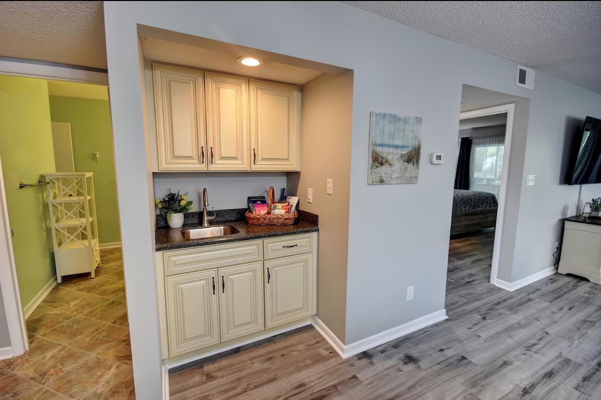 250 Maison Dr. Property Photo 5
